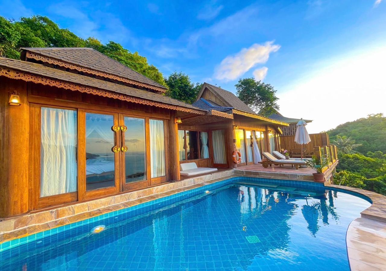 Royal Grand Pool Villa with FREE THB 2,000 Net Resort Credit per Night