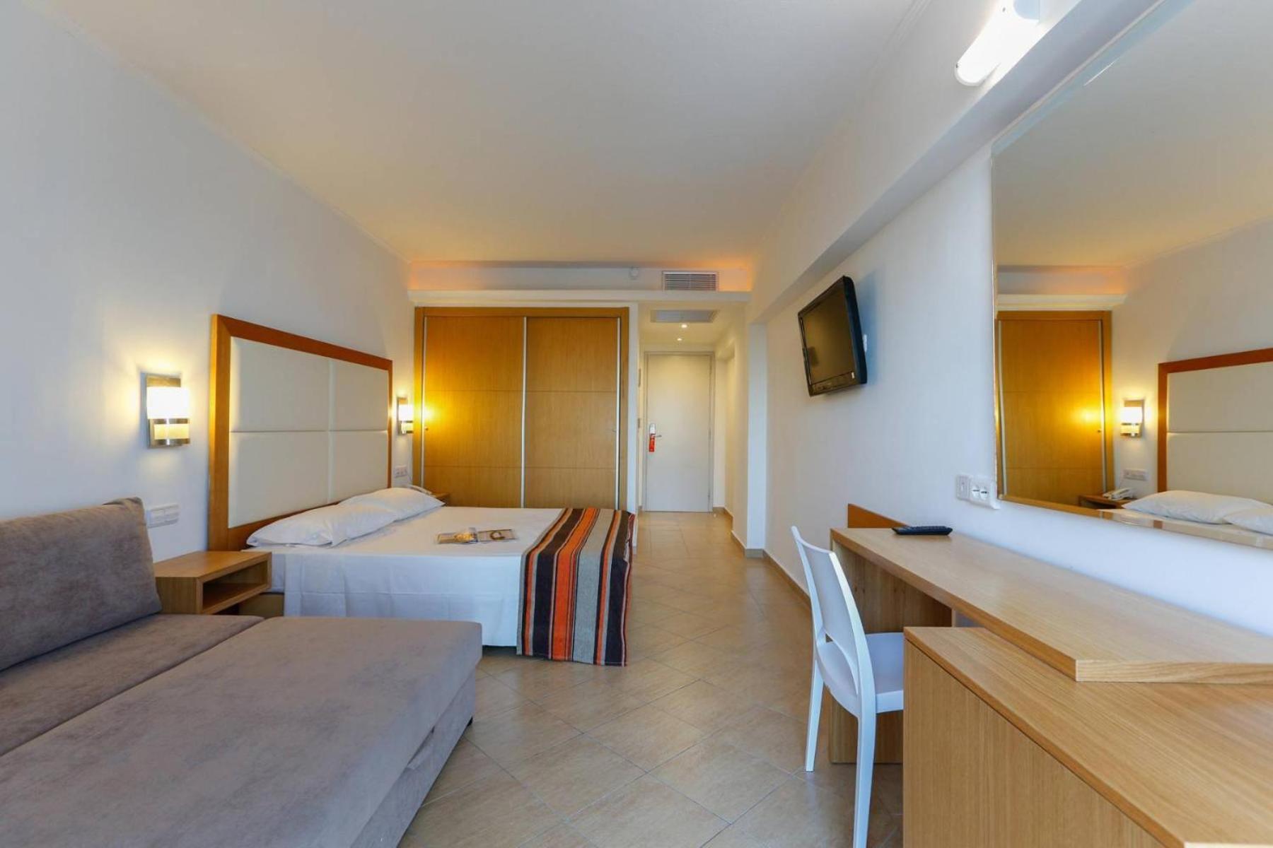 Chambre Double avec Lit d'Appoint