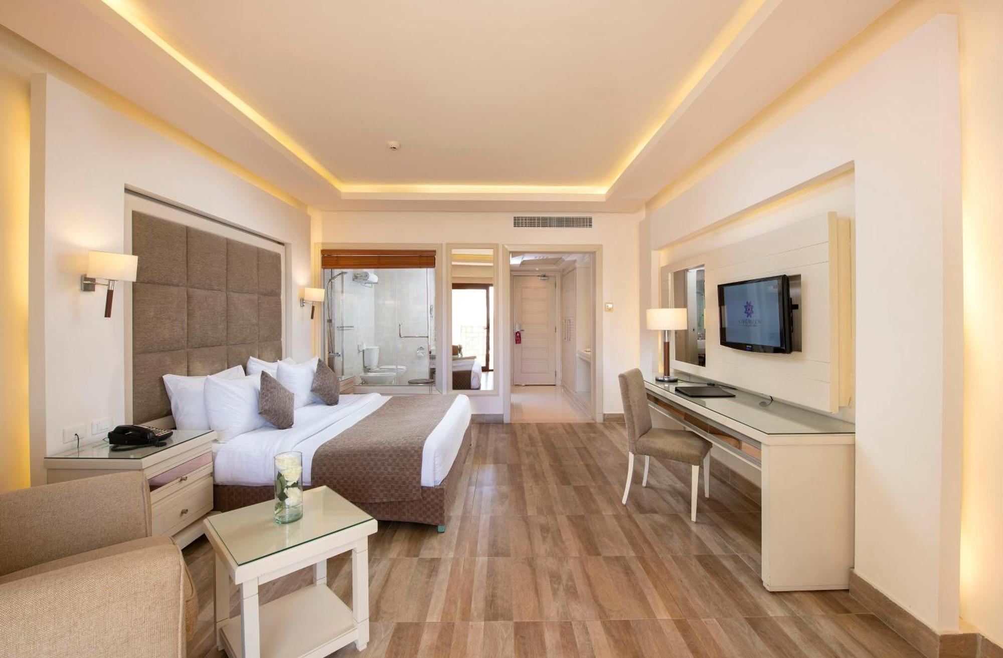 Deluxe Double Room Garden View