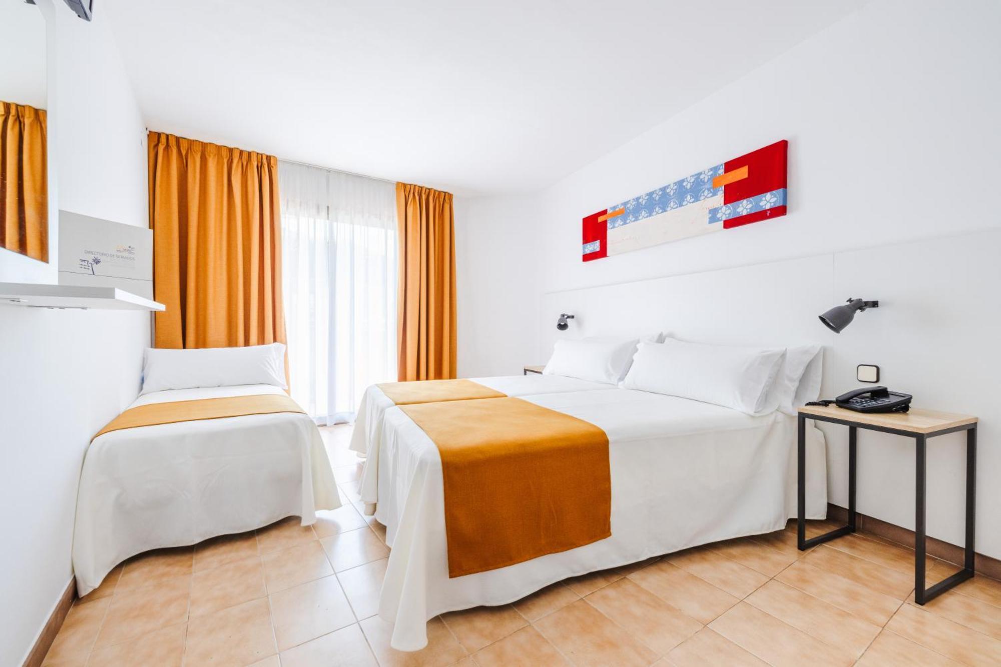 Triple Room Balcony