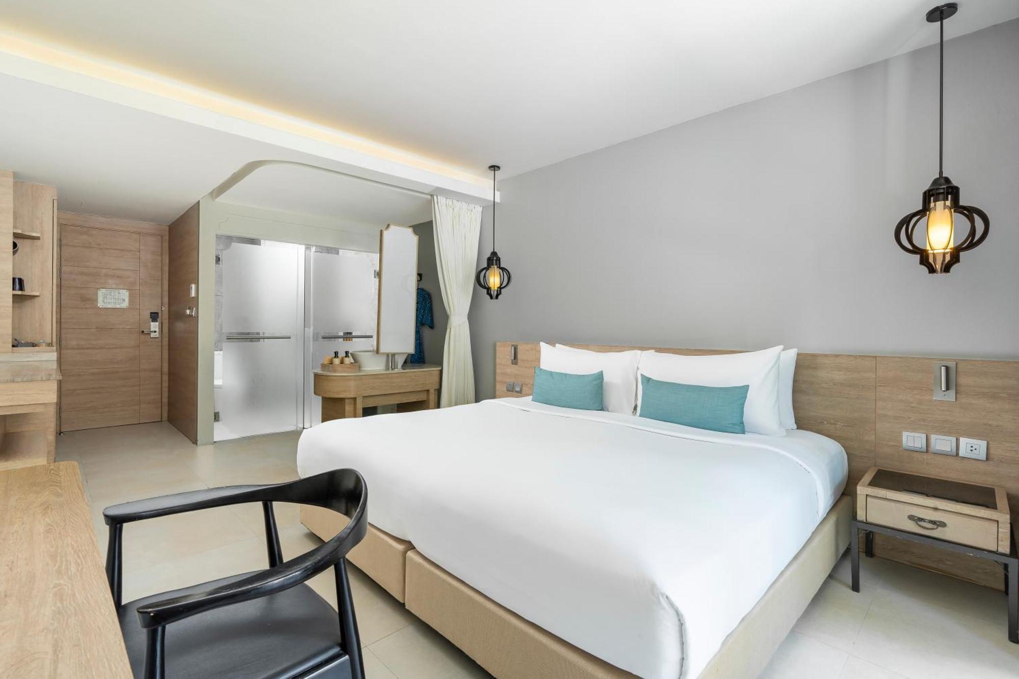 Deluxe Double or Twin Room