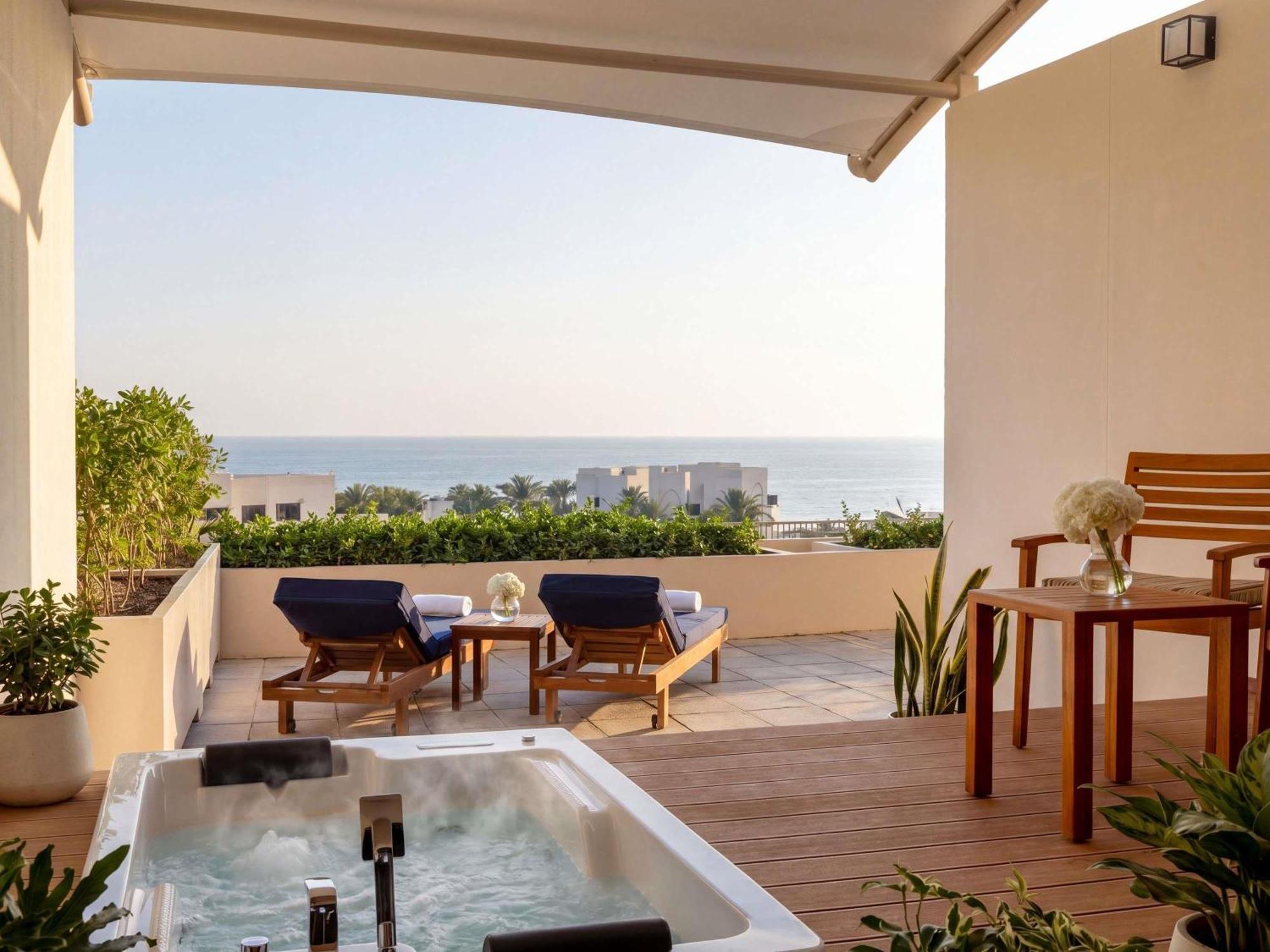 Executive Jacuzzi Room