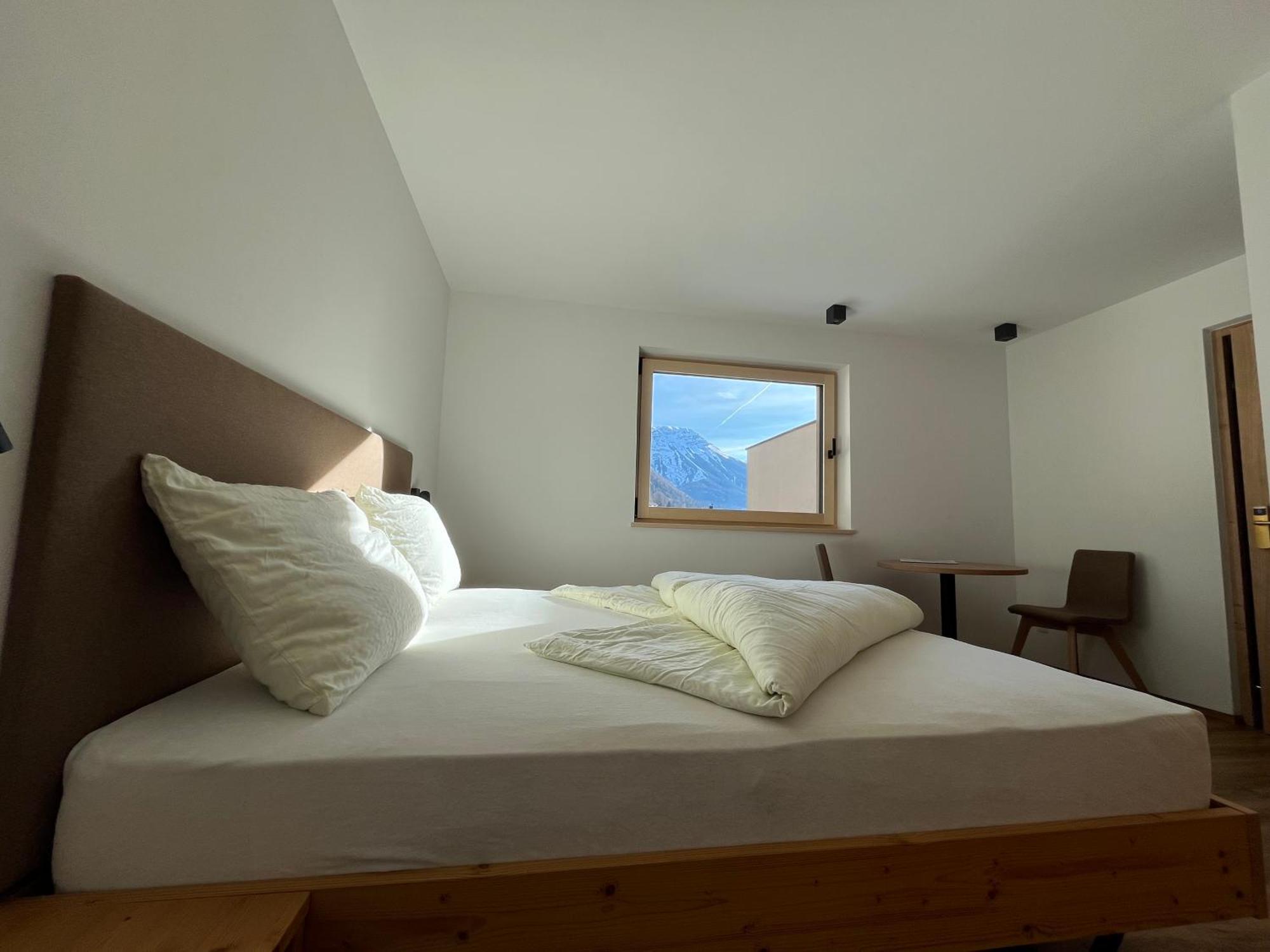 Double Room Mountain View