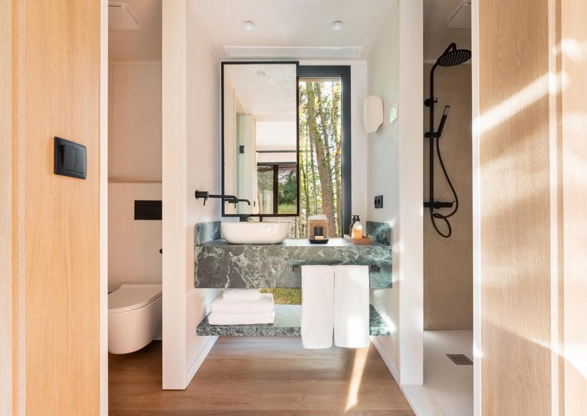 Premium One-Bedroom Bungalow Panoramic View