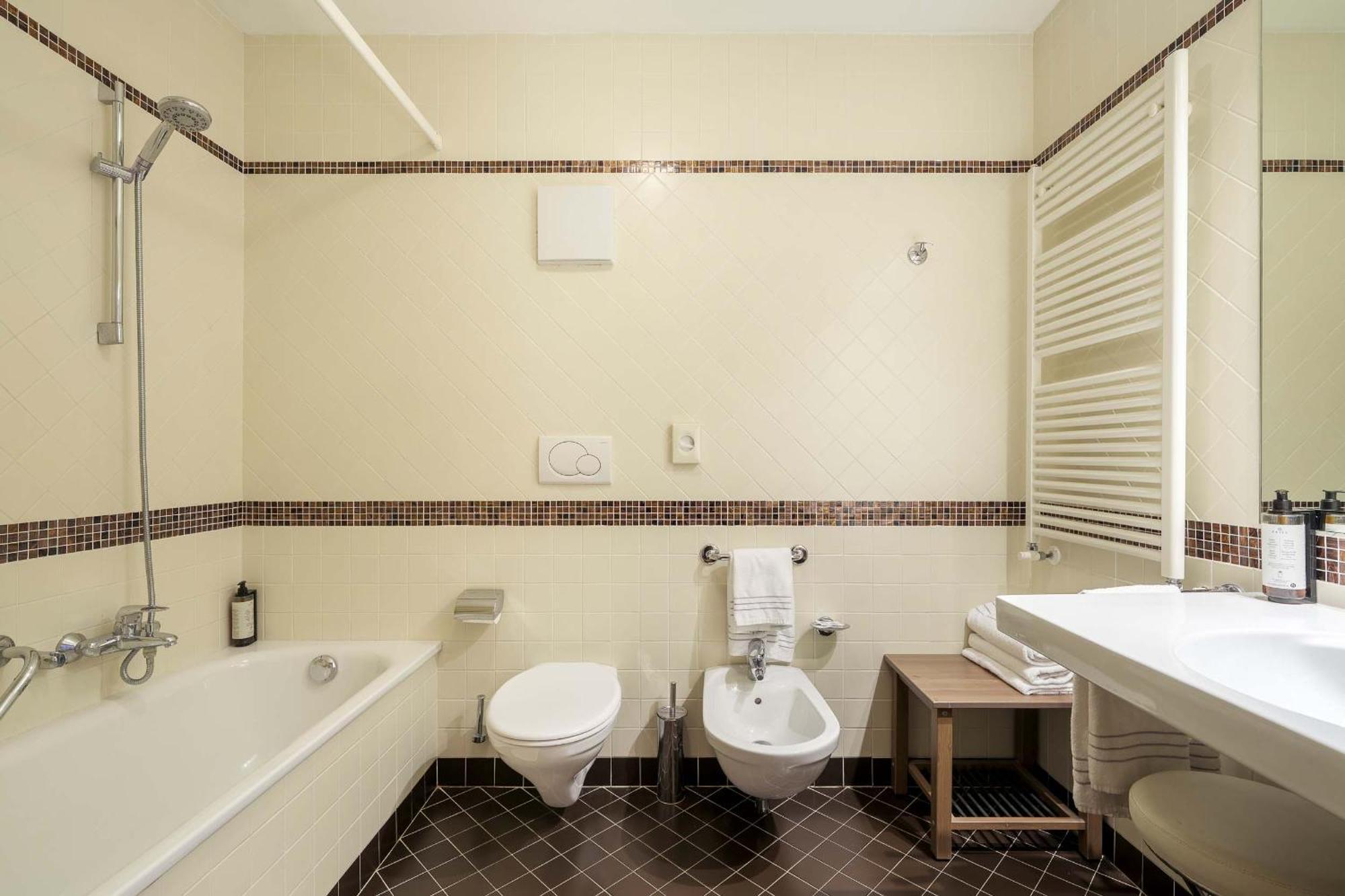 Comfort Tweepersoonskamer met 1 Tweepersoonsbed of 2 Aparte Bedden en Balkon