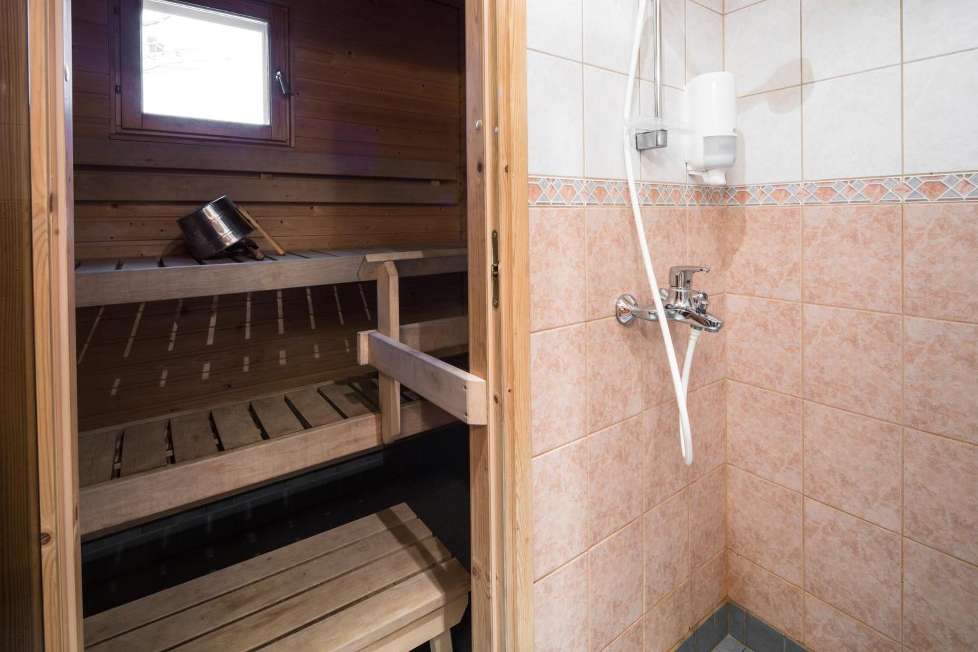 Superior Chalet Sauna