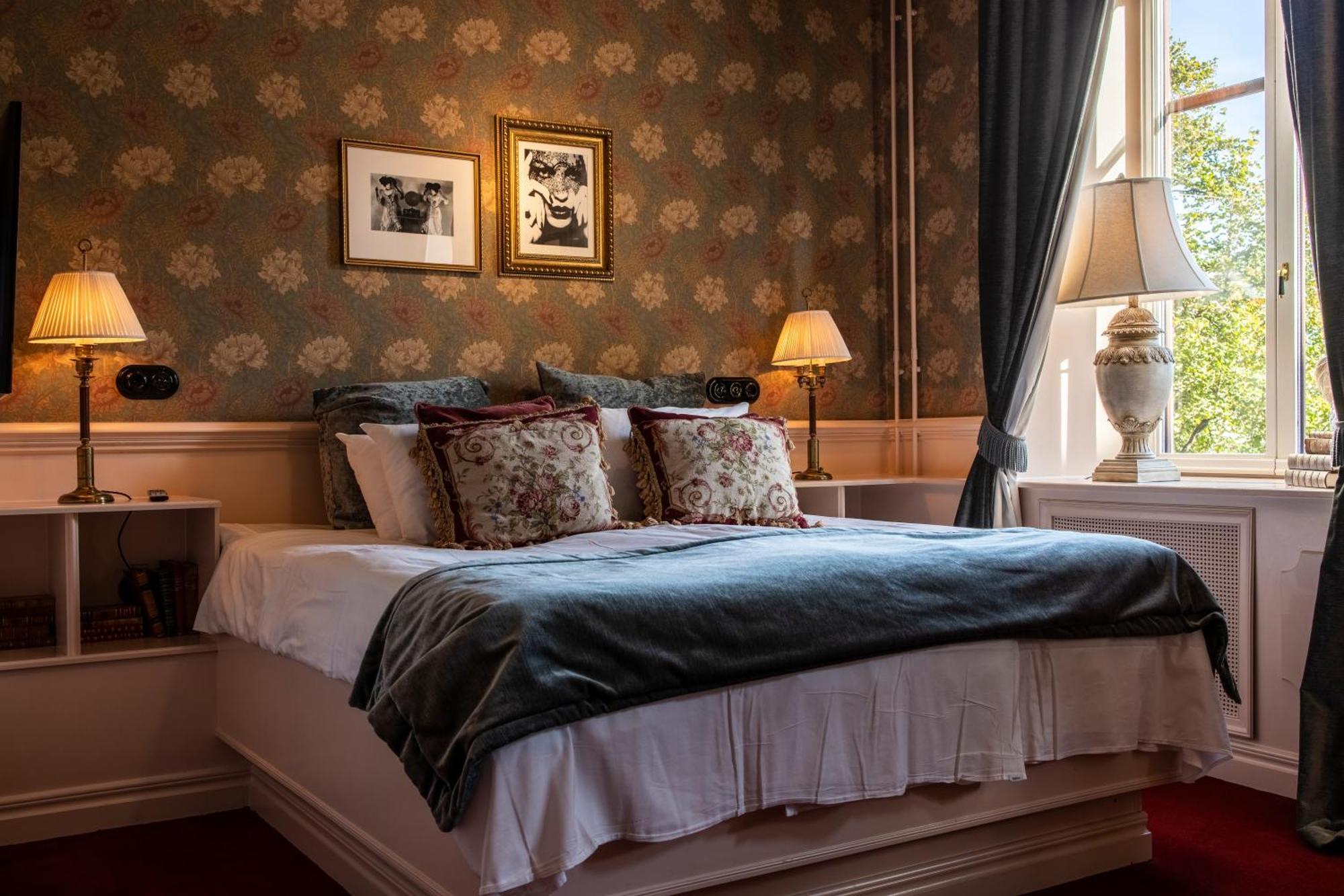 Royale Double room