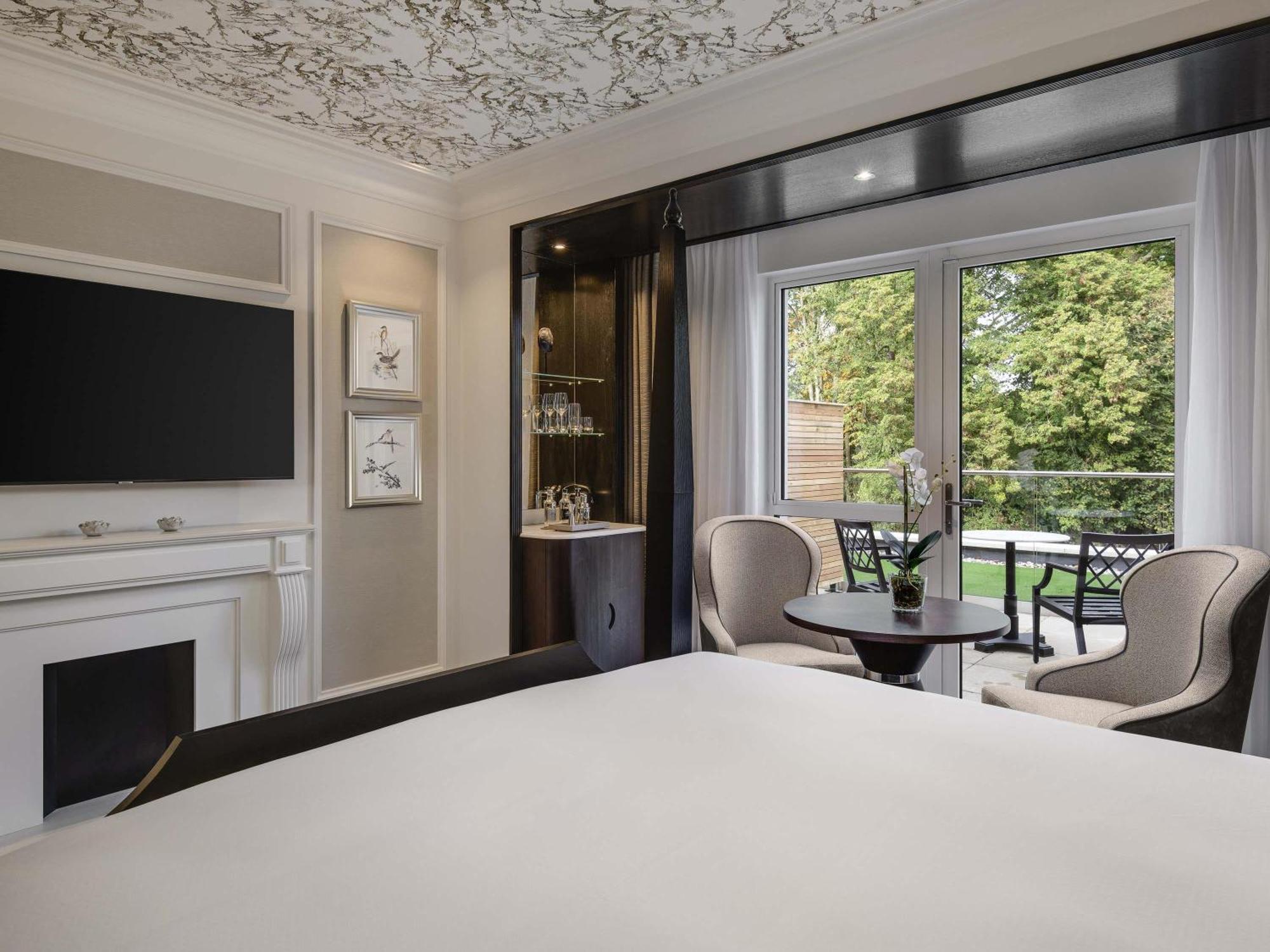 Deluxe King Room Balcony