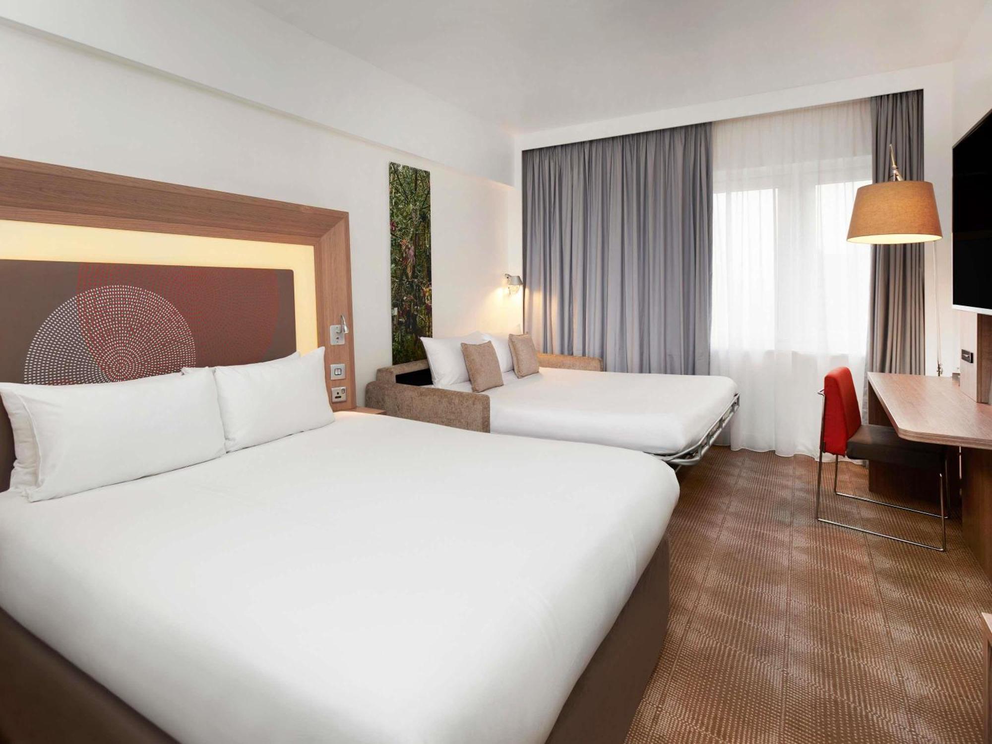 Camera Executive con Letto Queen-Size e Divano-Letto Matrimoniale