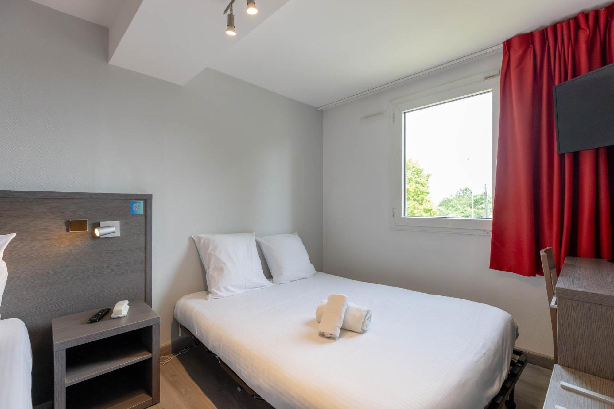 CHAMBRE SUPERIEURE VUE VIGNES 1 A 4 PAX