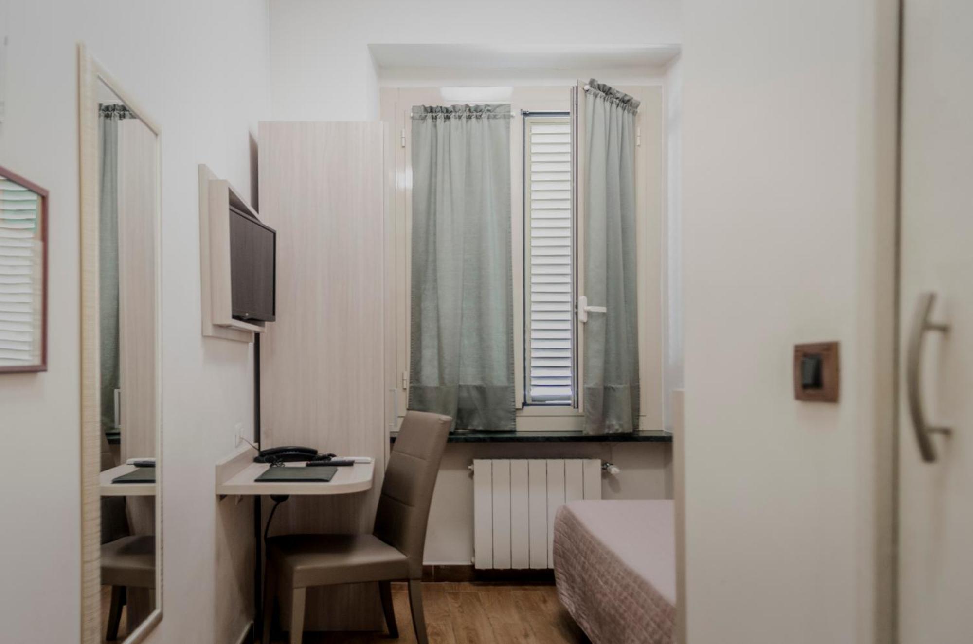 Small Single Room
