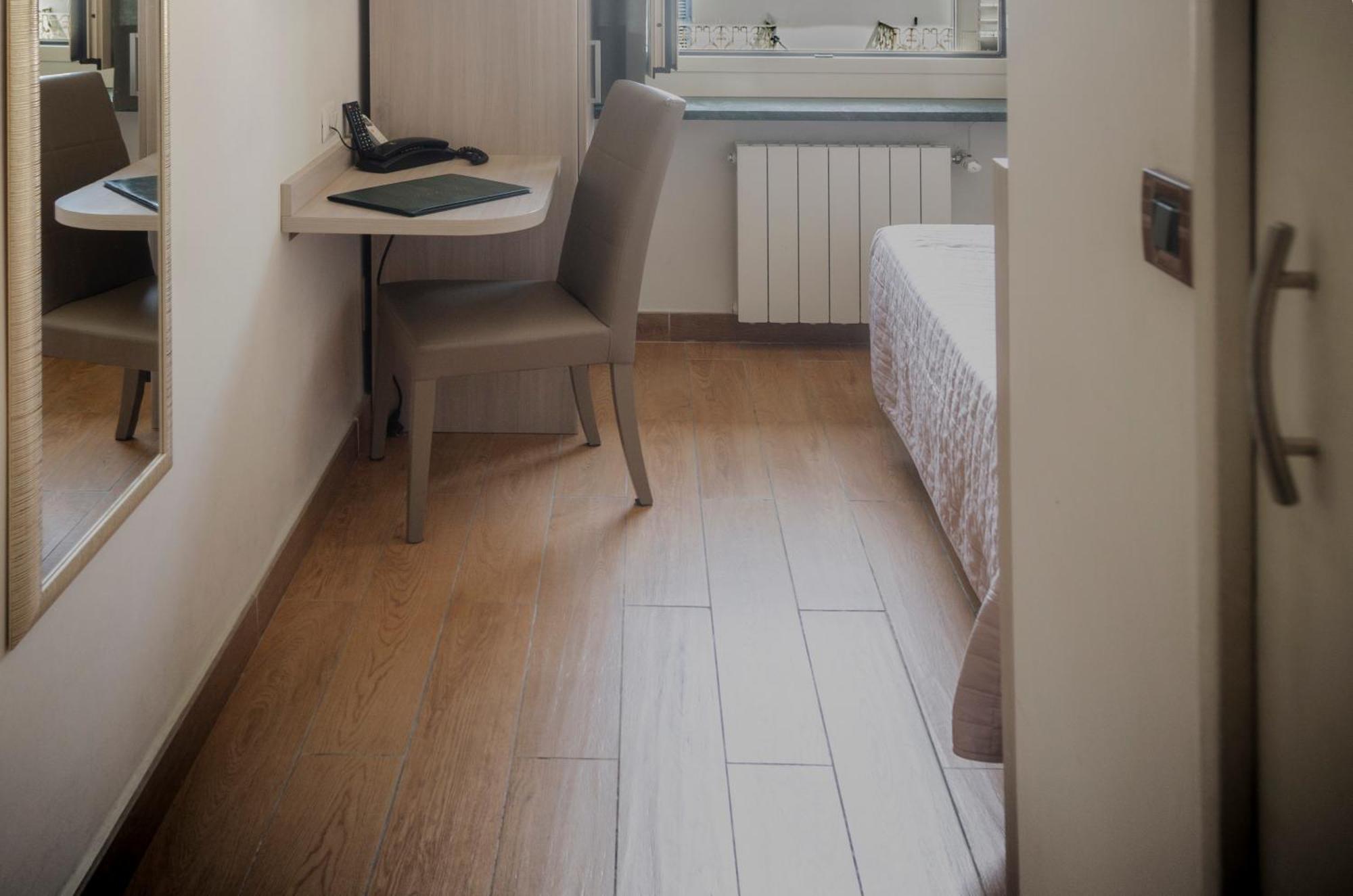 Small Single Room