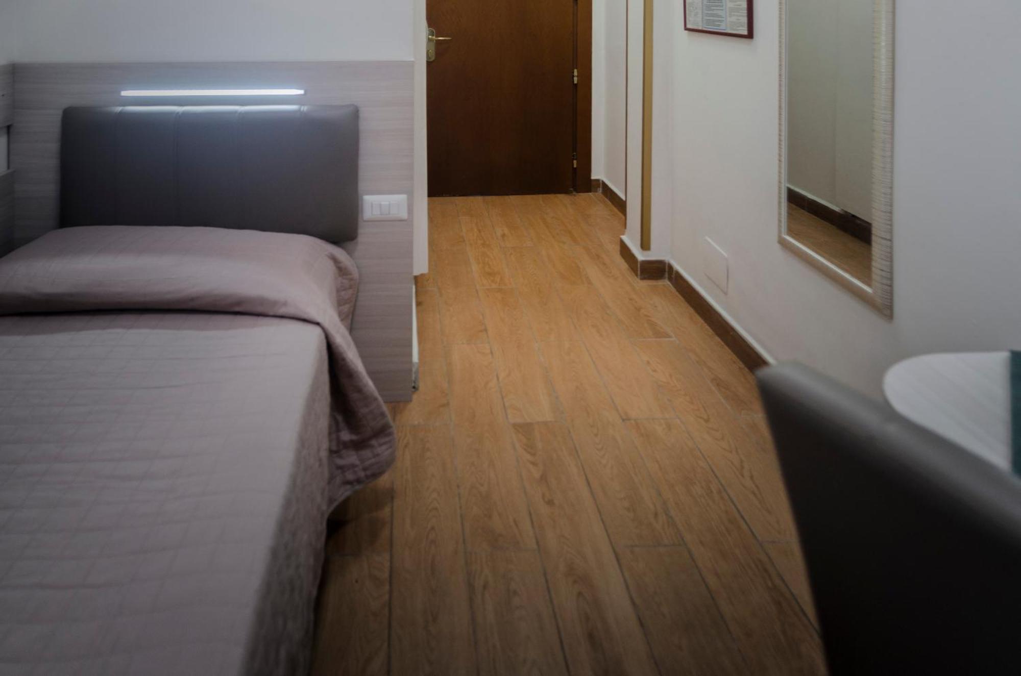 Small Single Room