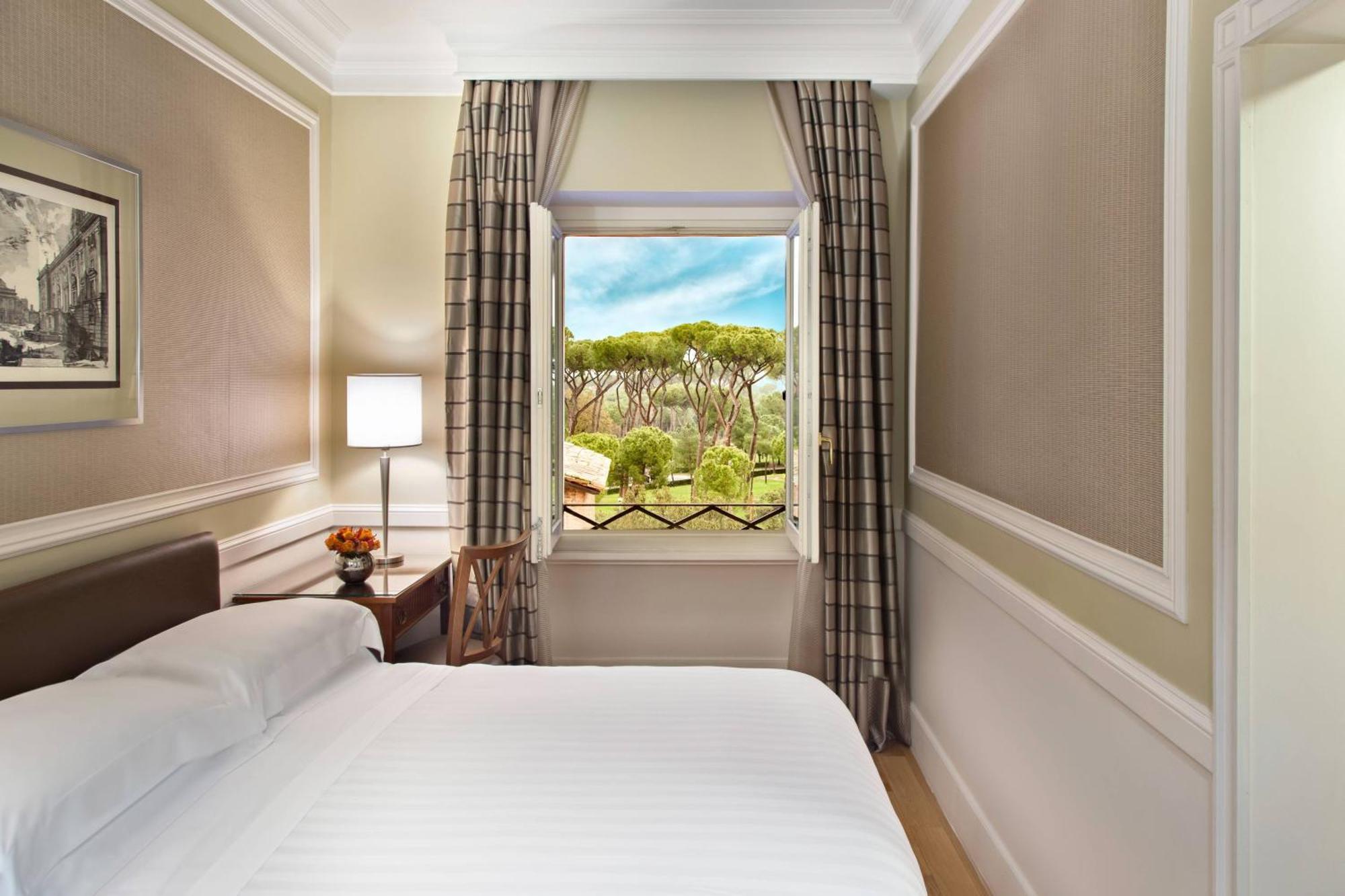 Deluxe Queen Guest room 1 Queen