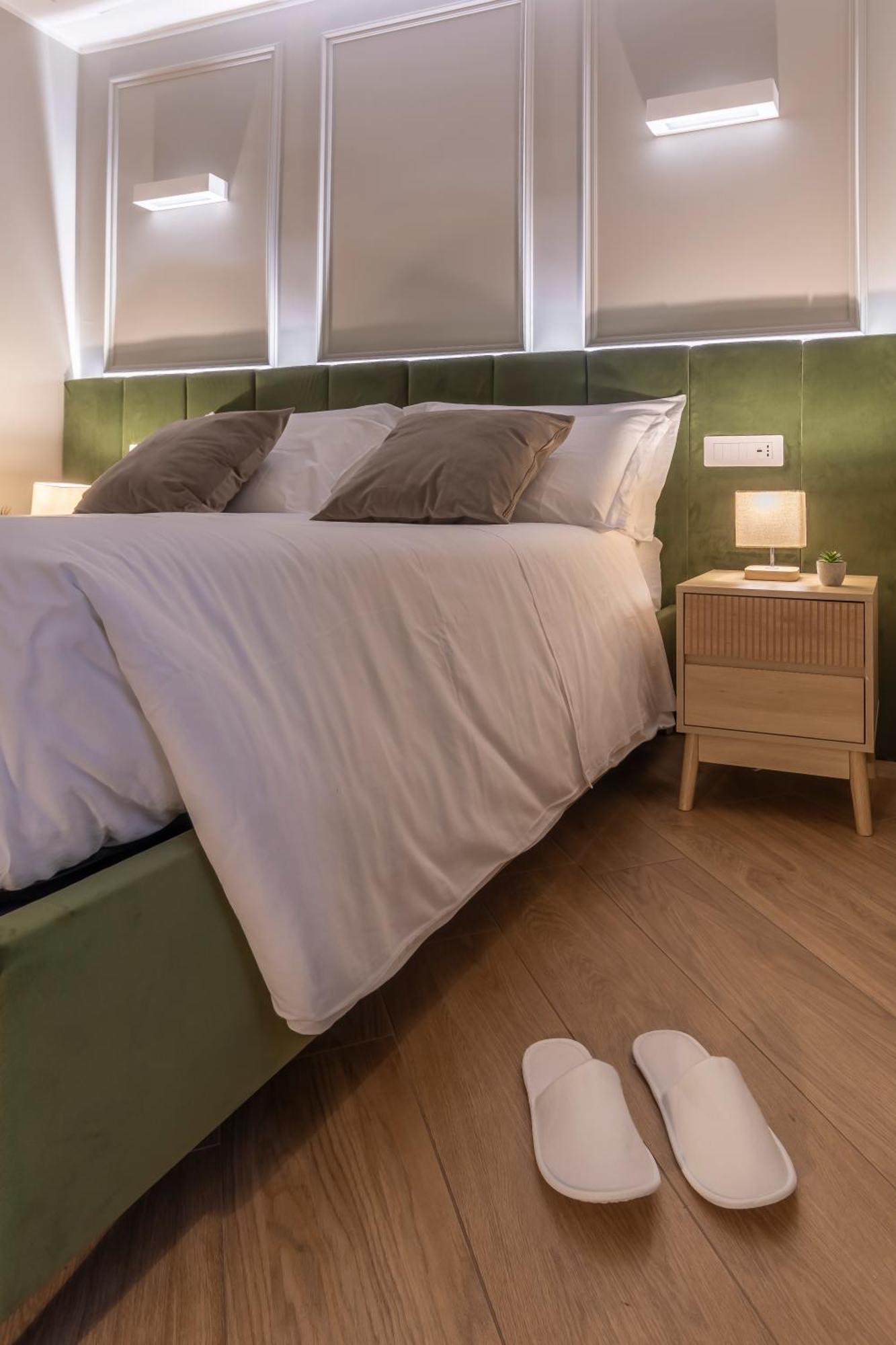 Deluxe Double or Twin Room City View