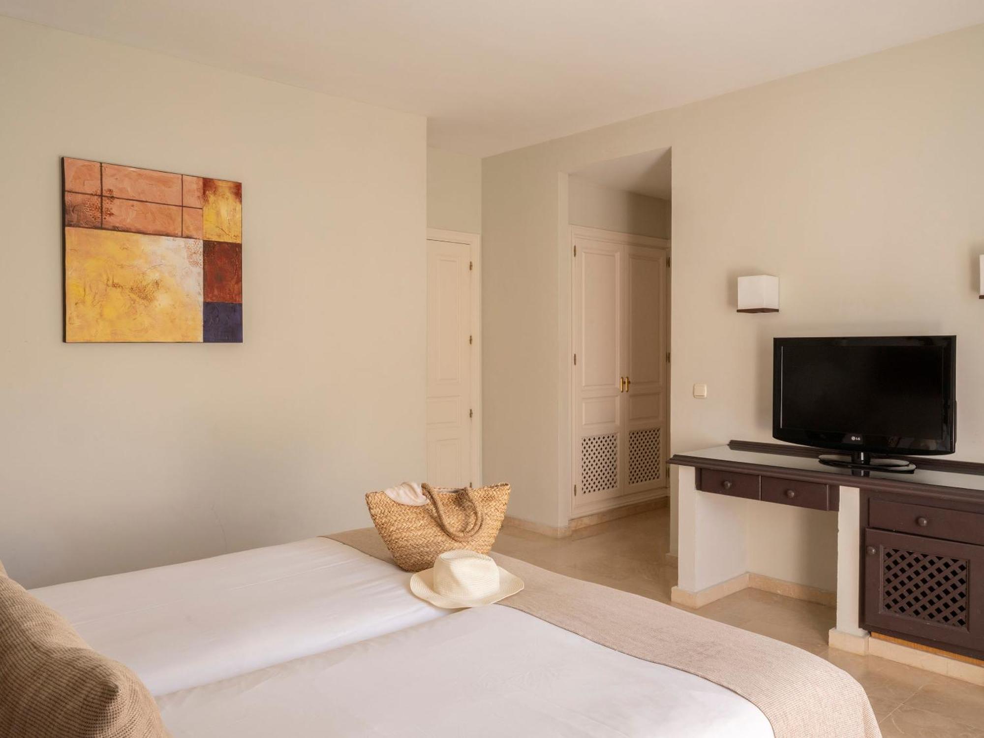 Superior Three-Bedroom Apartment