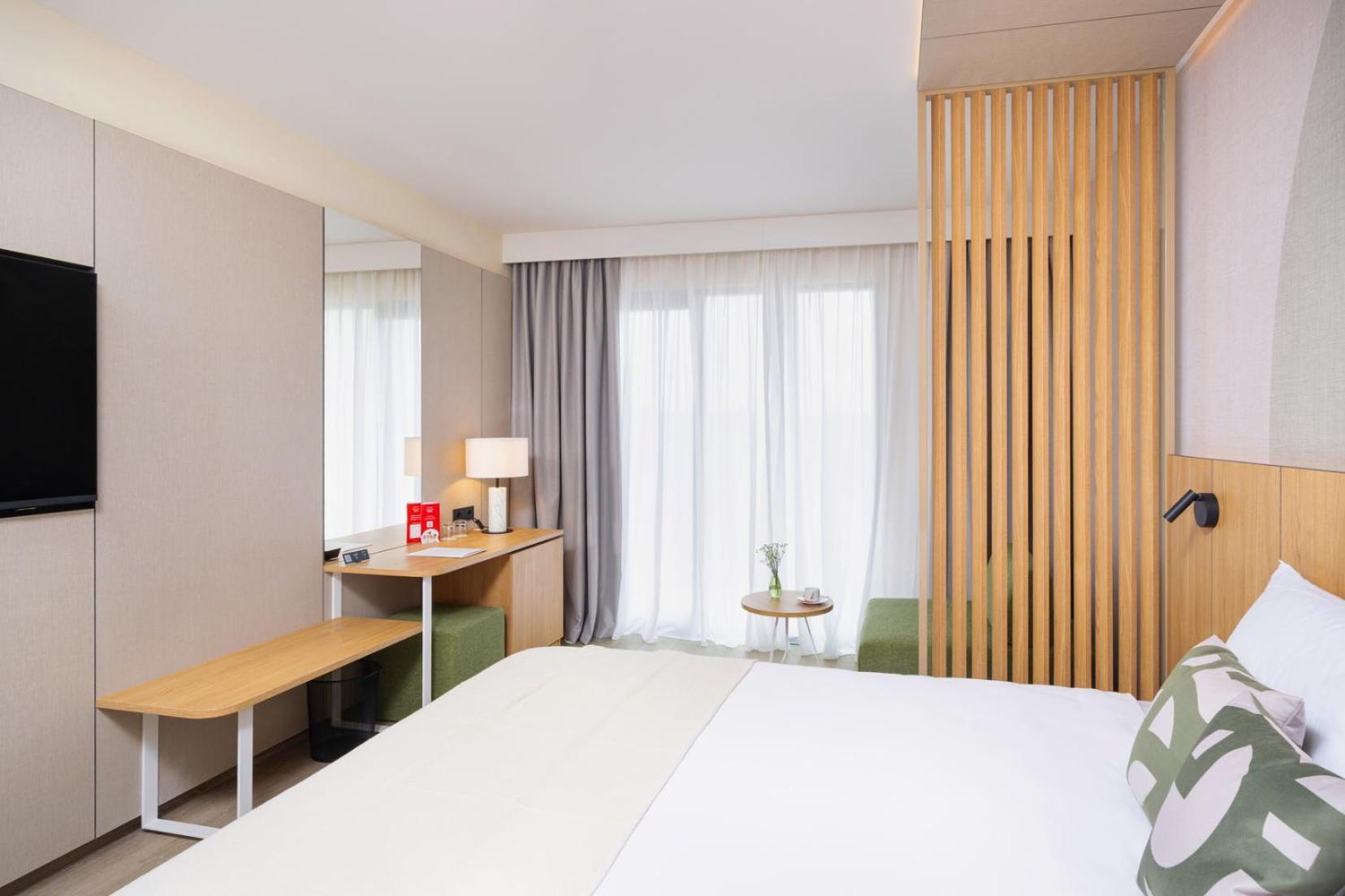 Classic Room Balcony Park Side Extra Bed
