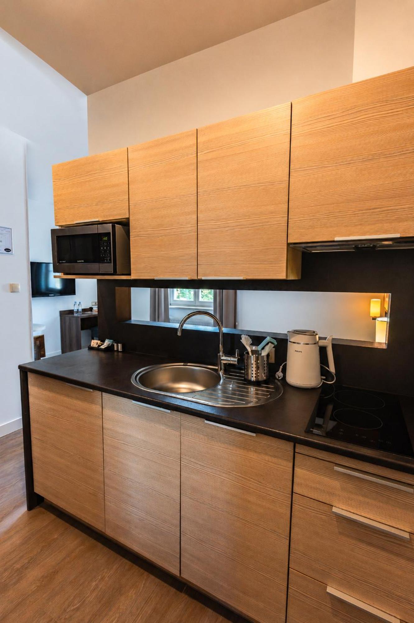 Deluxe Double Room Kichenette
