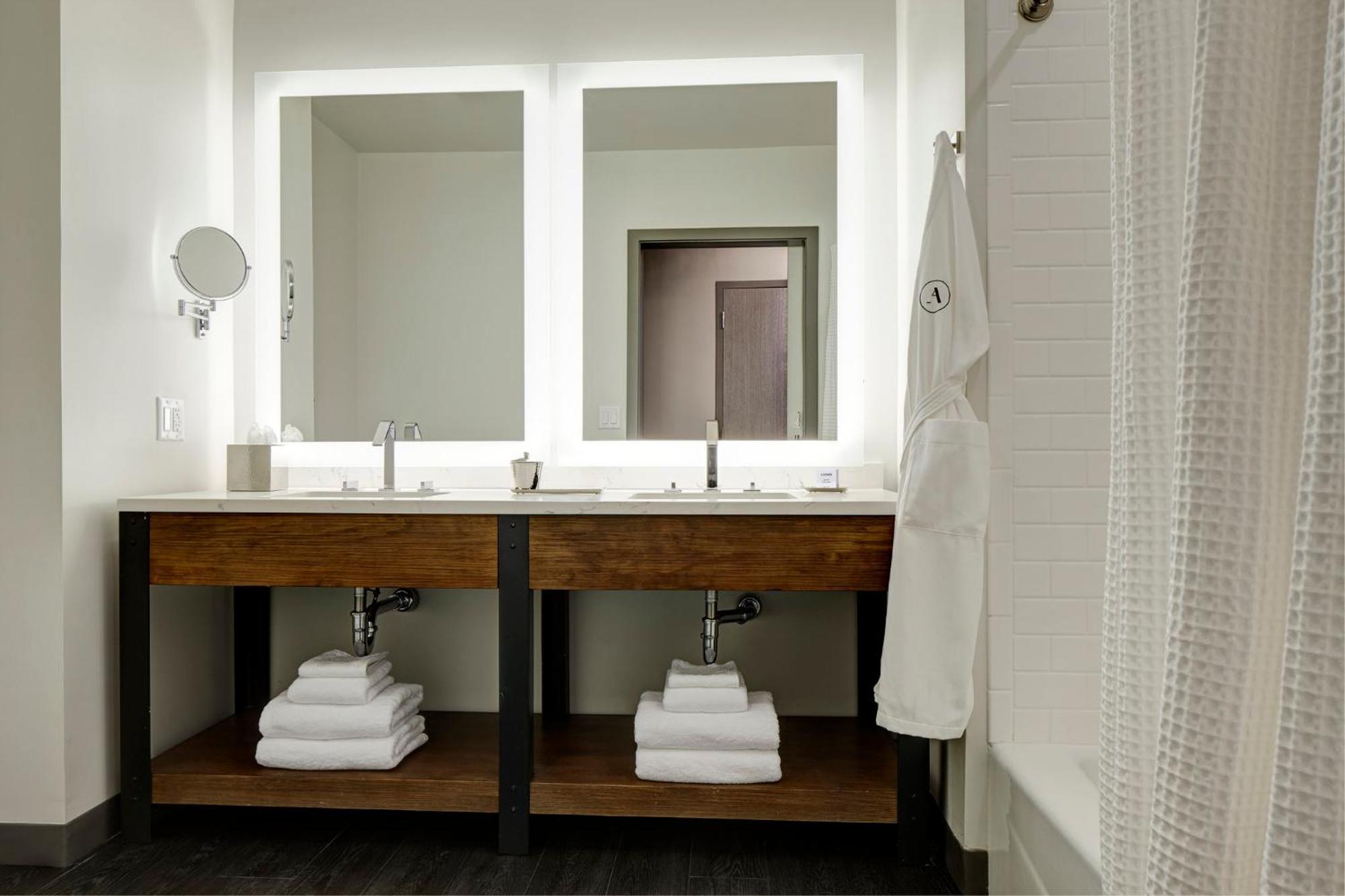 Double King Guest Room