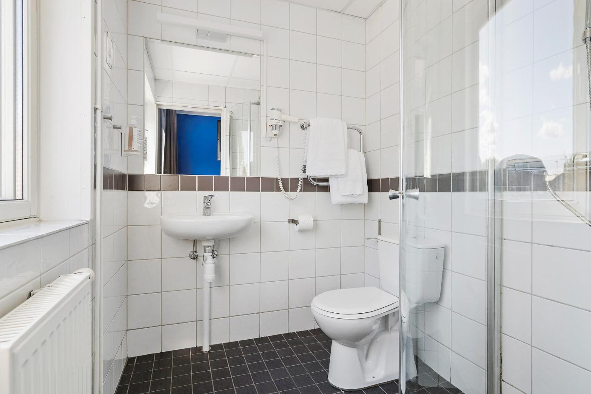 Economy Twin Room