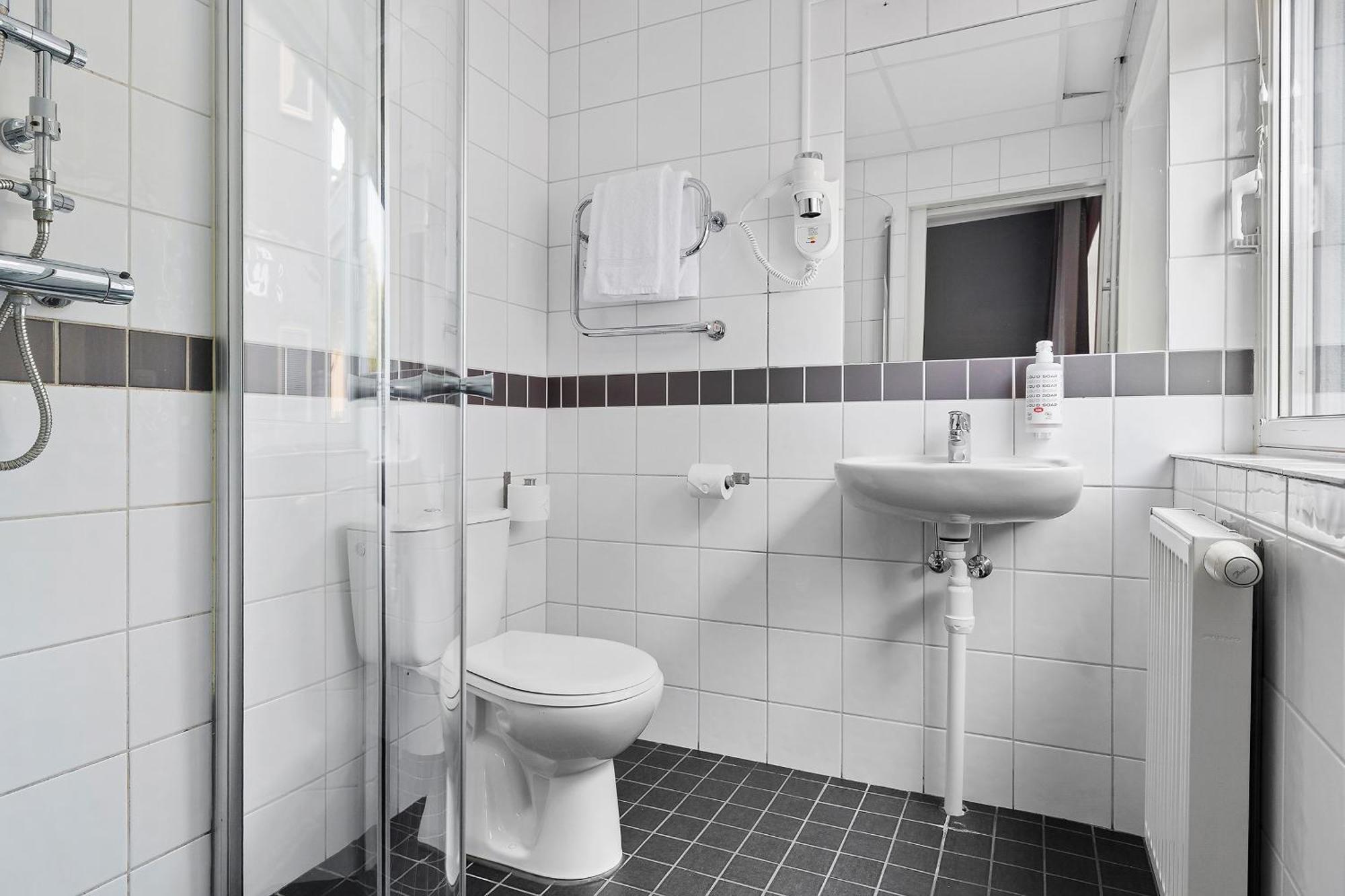 Economy Single Room