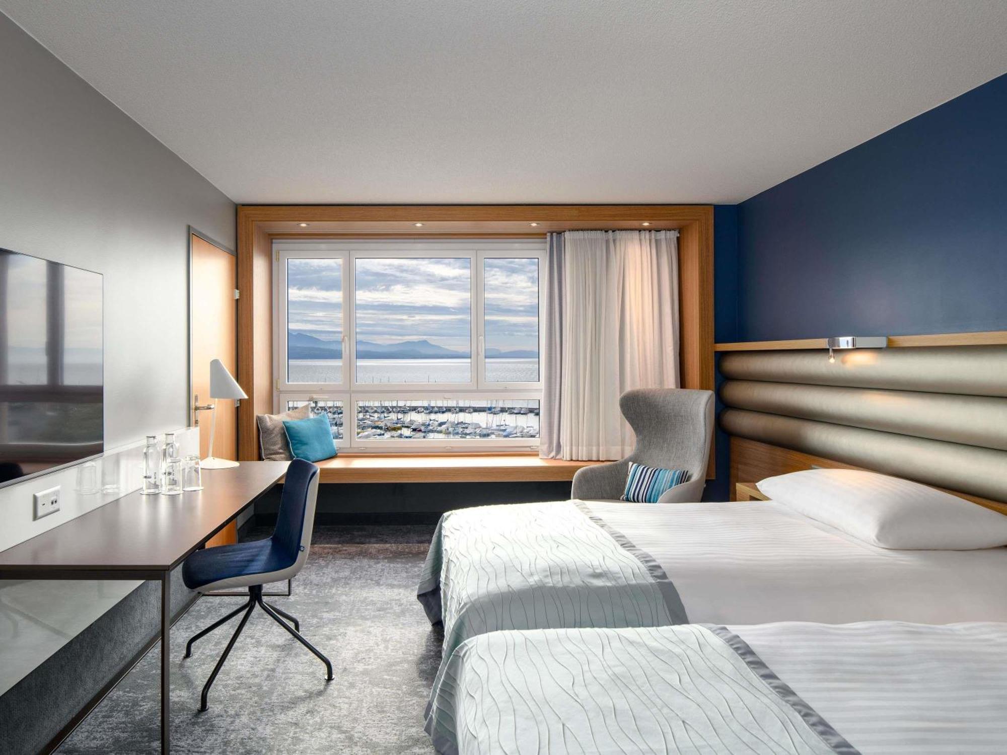 Deluxe Twin Room Lake View