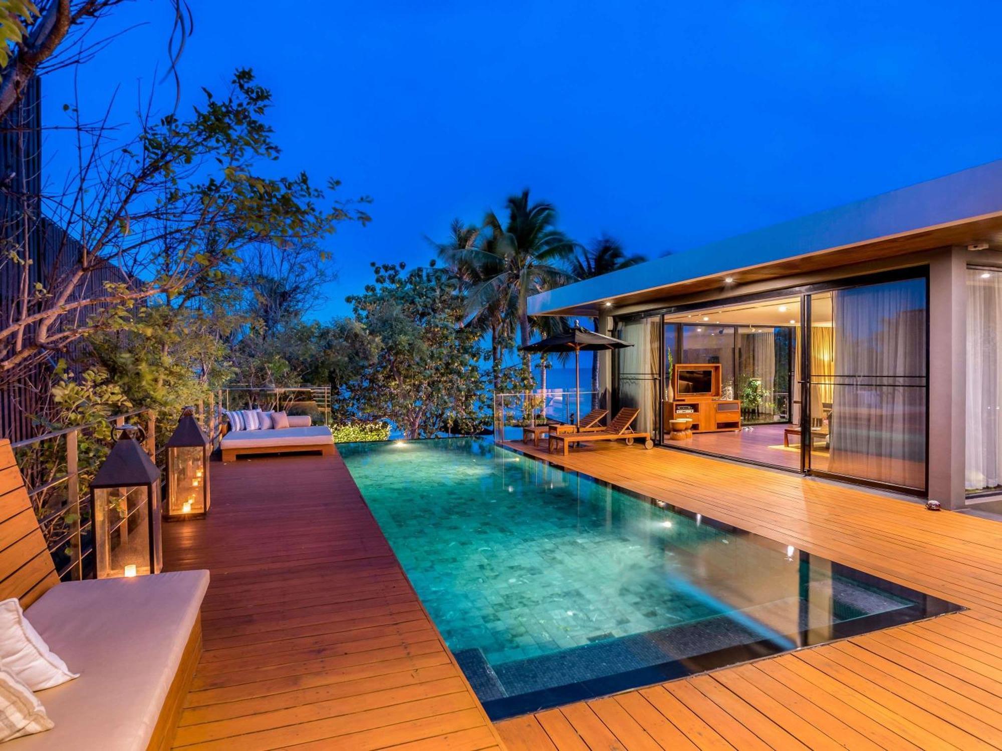 Three-Bedroom Presidential Beachfront Villa 24-hour butler service