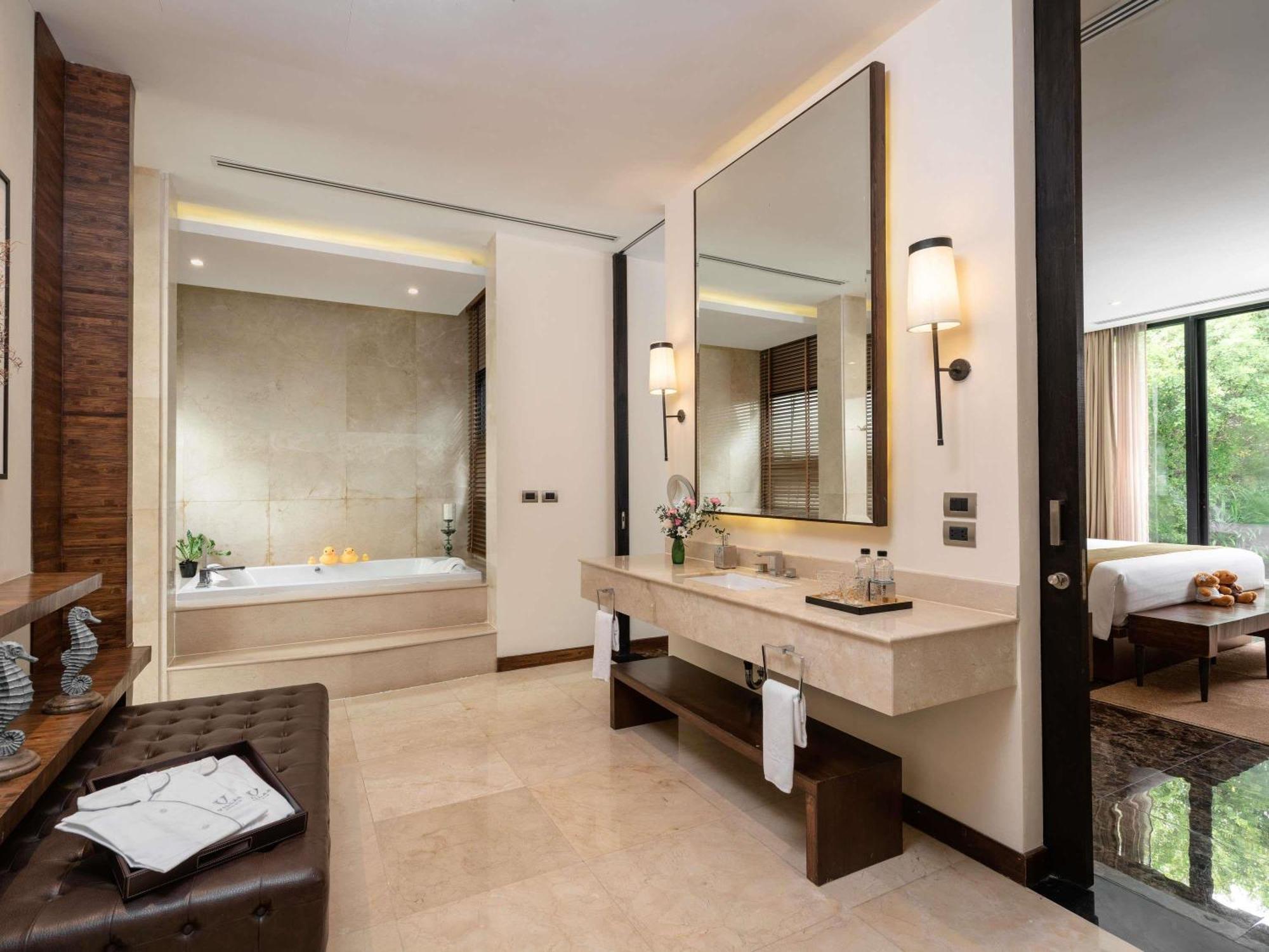 One-Bedroom Pool Villa 24-hour butler service