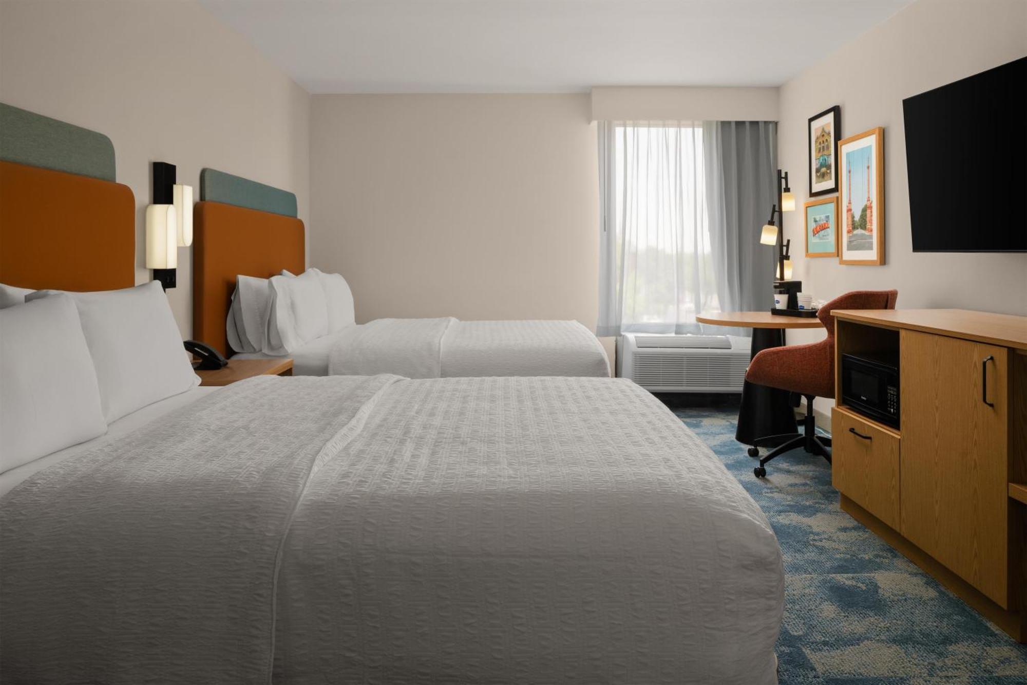Queen Room Two Queen Beds