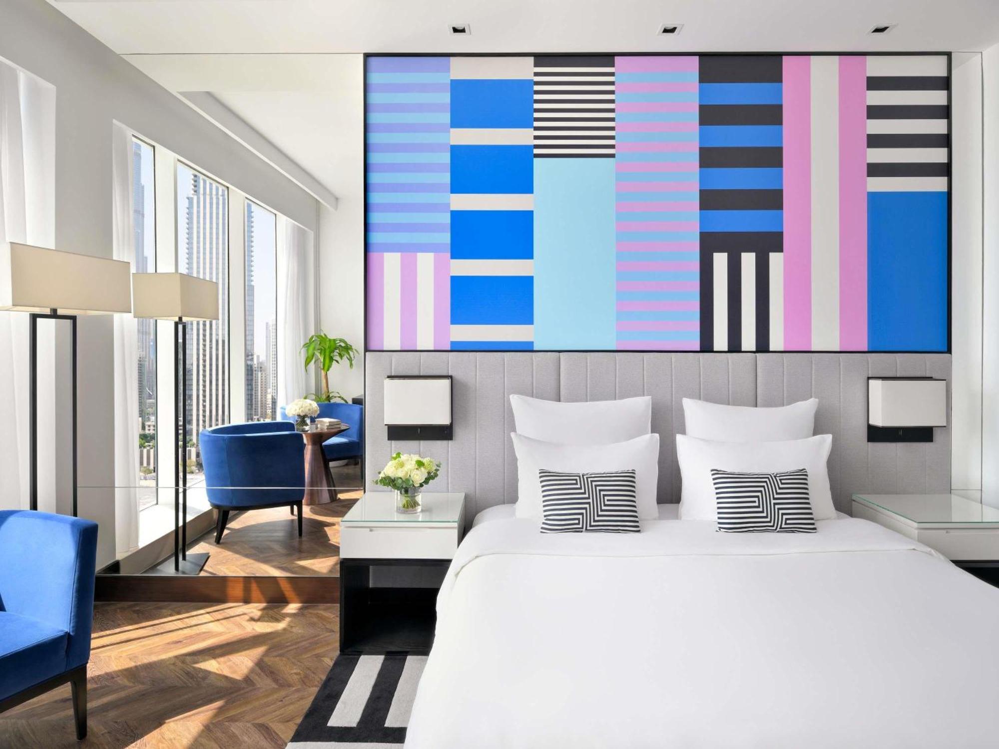 Deluxe King Room Canal View