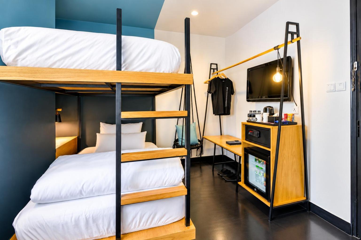 COZY TWIN NEST LAUNDRY MINIBAR