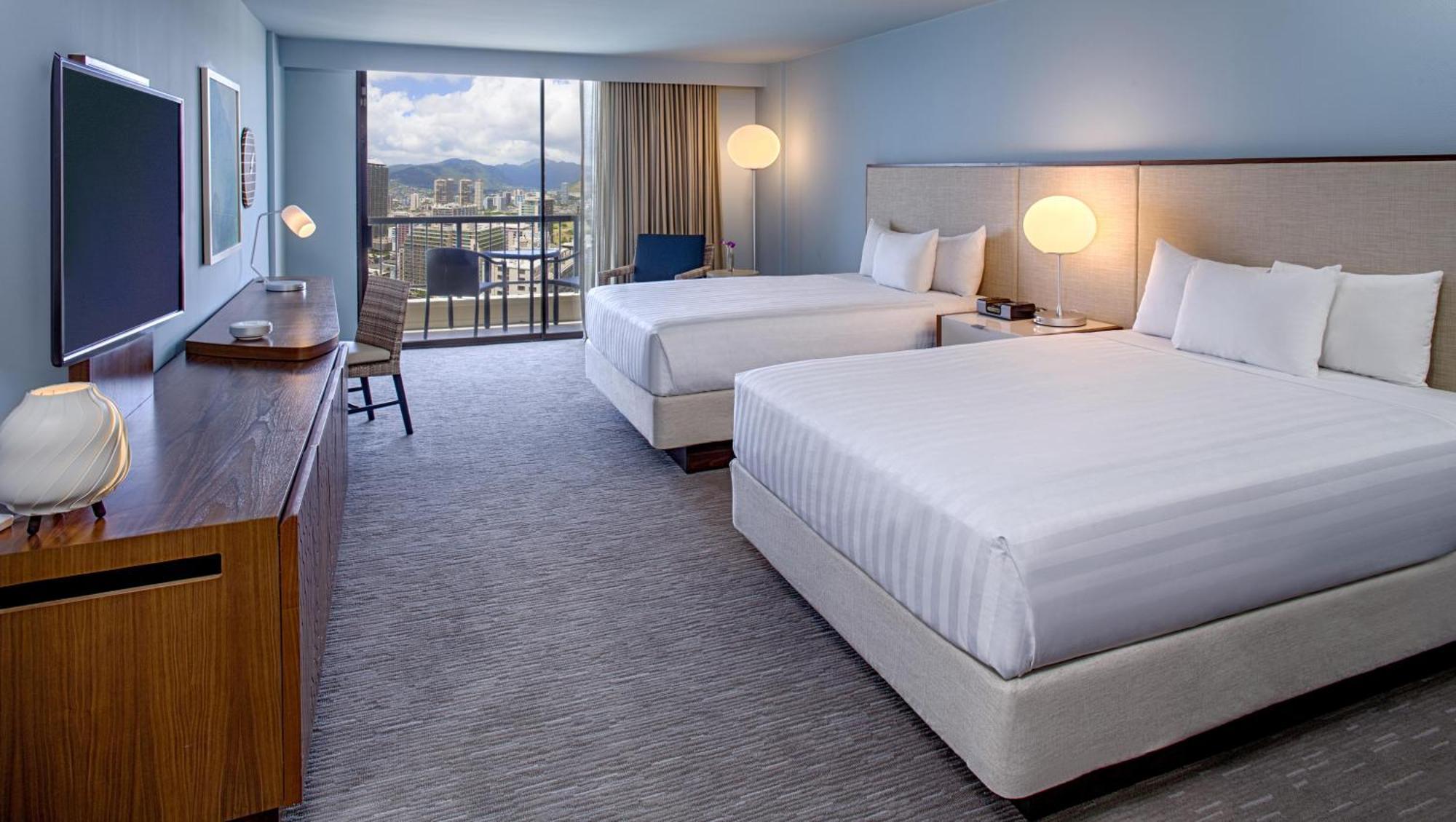 Queen Room Two Queen Beds City View