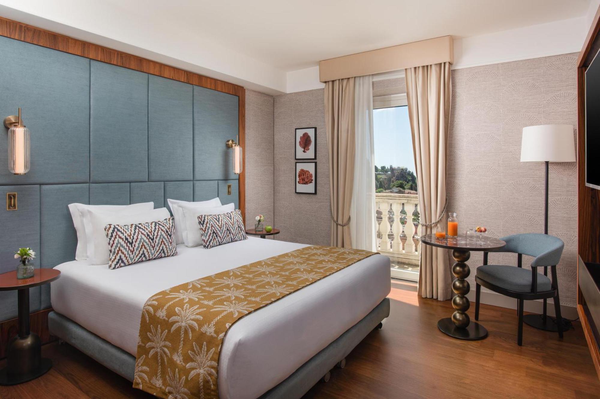 Deluxe Double or Twin Room View