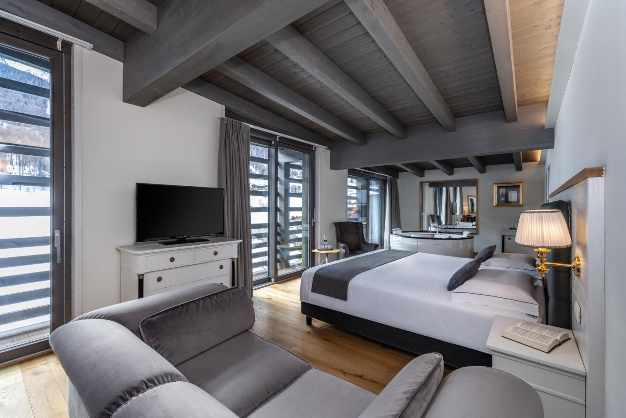 Suite Spa Bath
