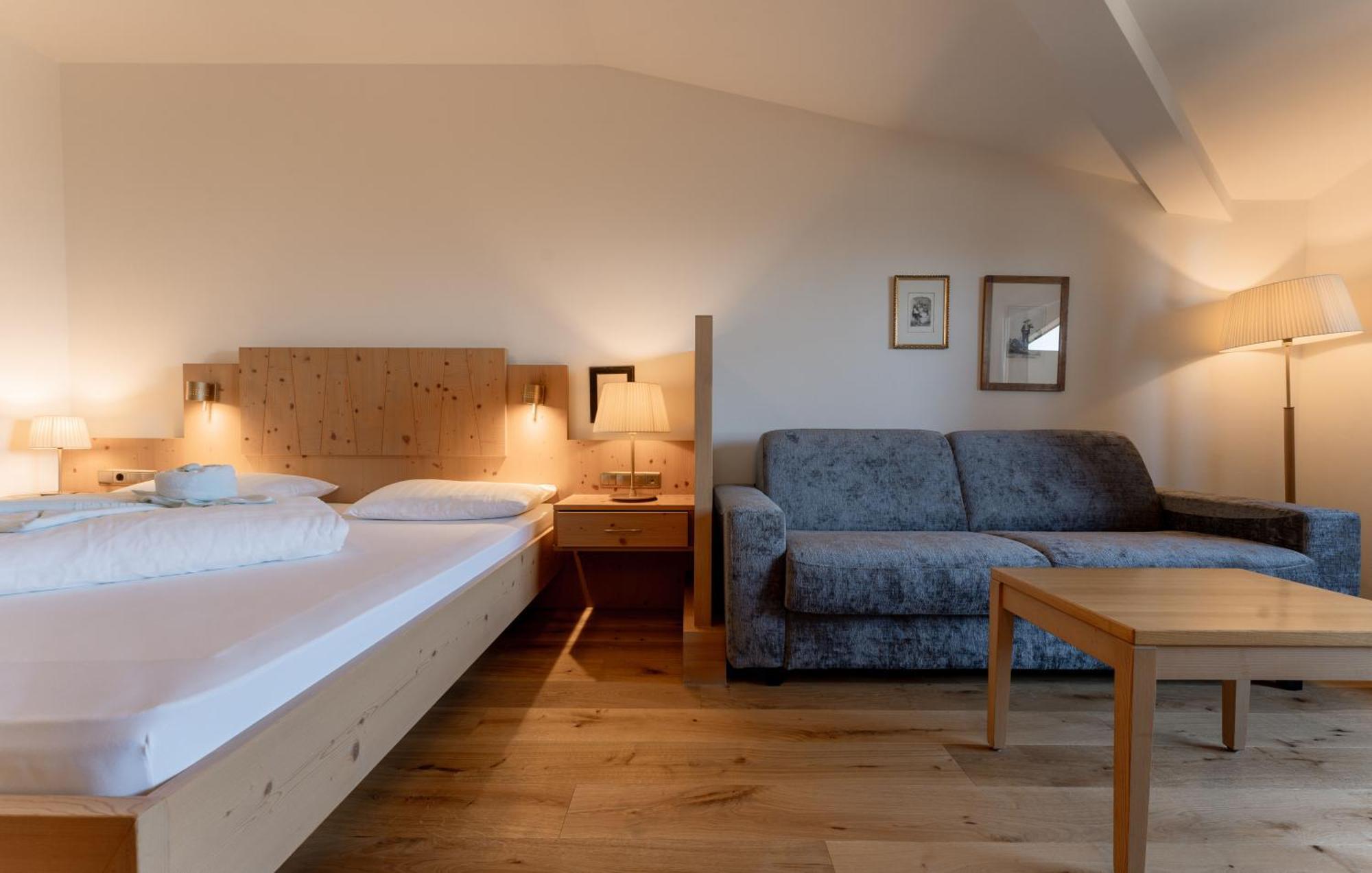 Superior Double or Twin Room Mountain View