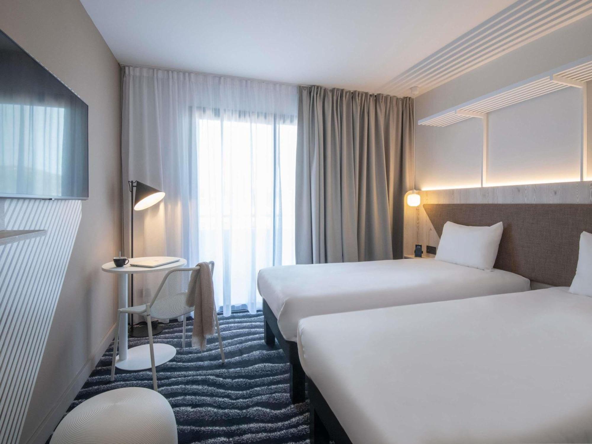Standard Twin Room Balcony