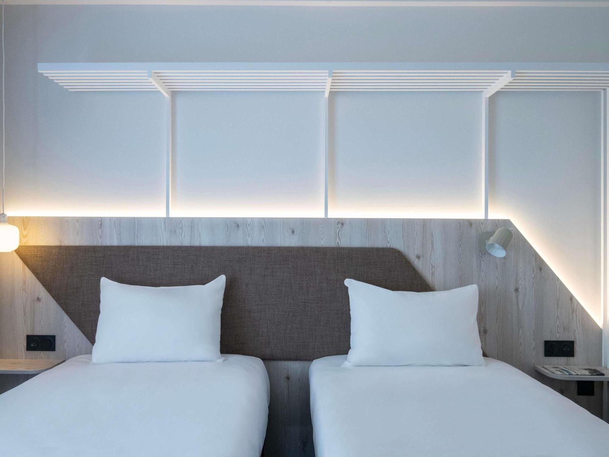 Standard Twin Room Balcony