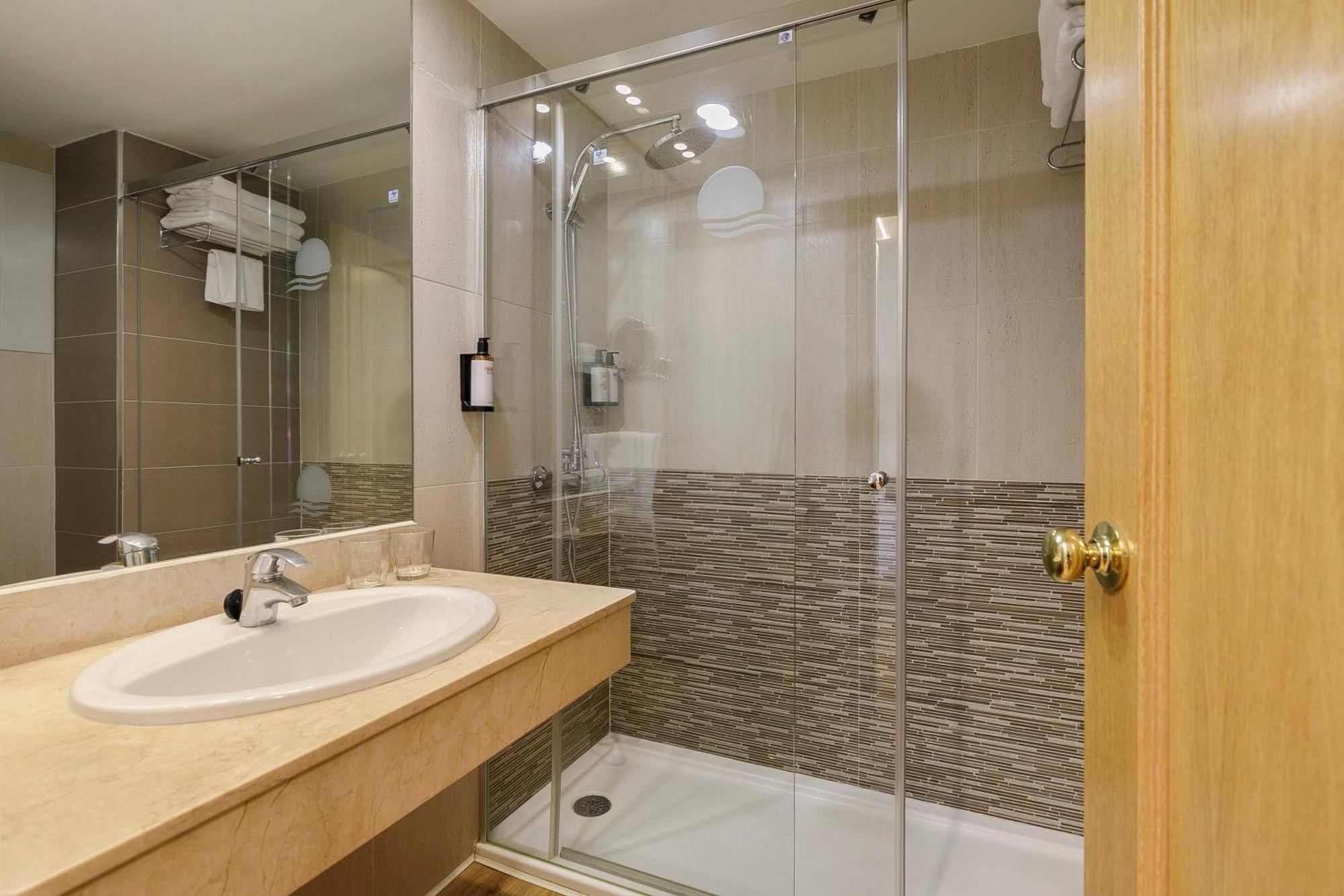 Double or Twin Room Ground Floor