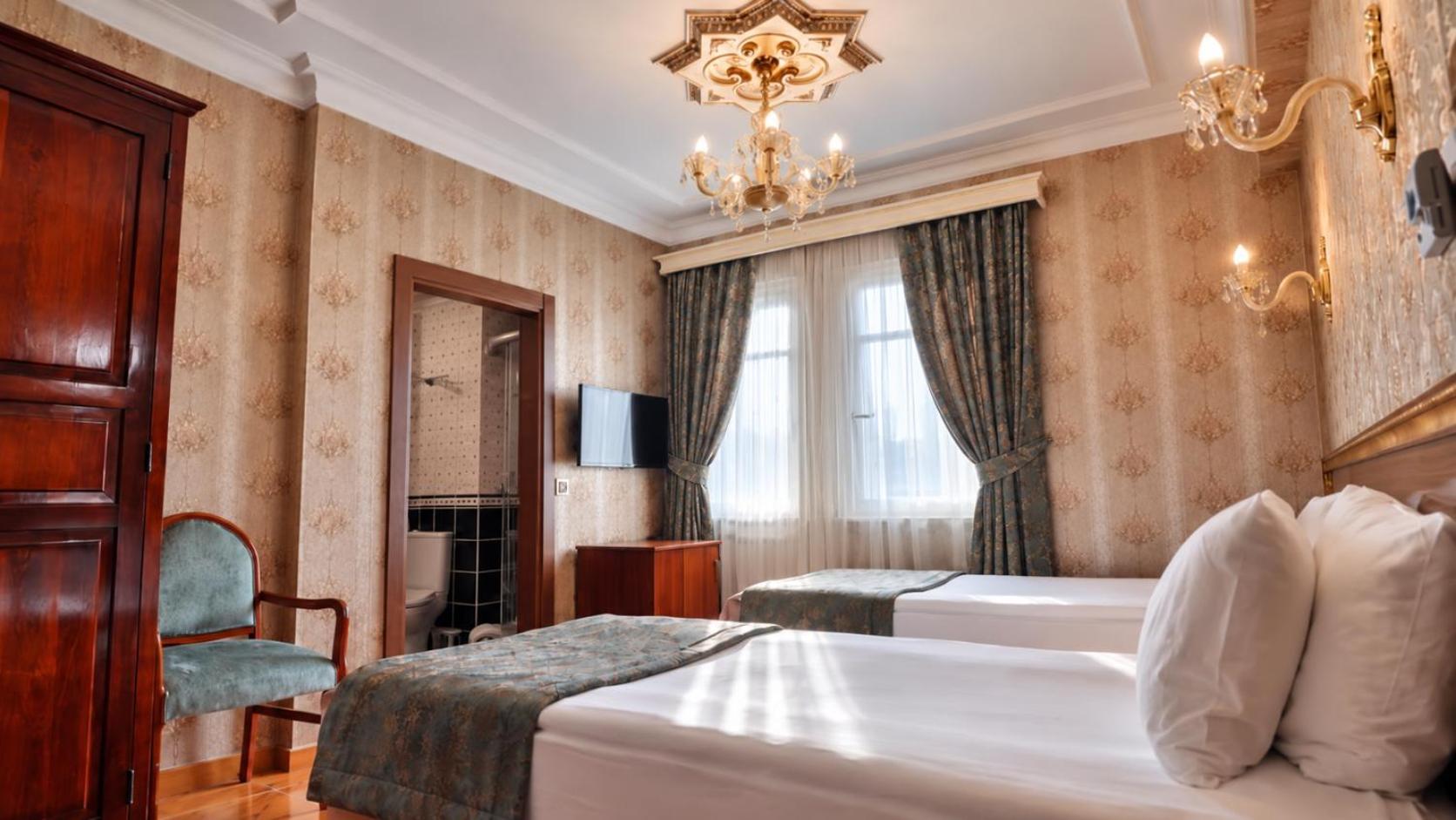 Deluxe Double or Twin Room