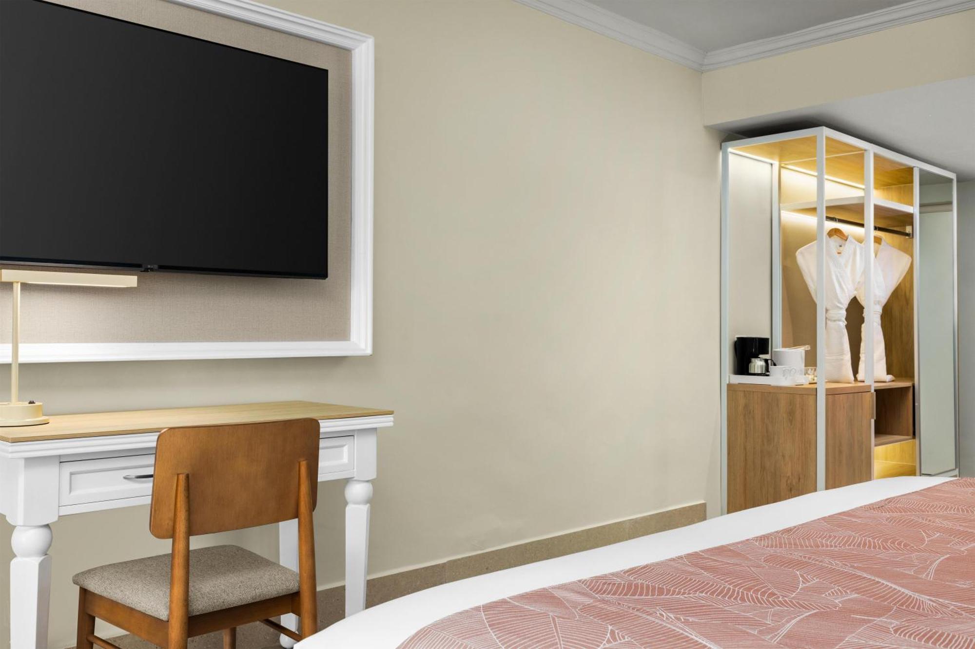 King Room Tropical View Adults Only
