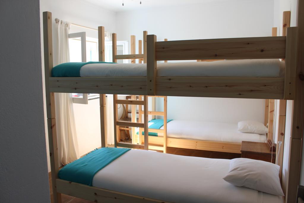 Bed 4-Bed Mixed Dormitory Room