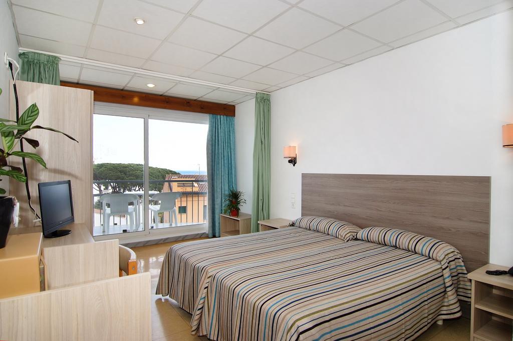 Double Room,404318124:JPEG