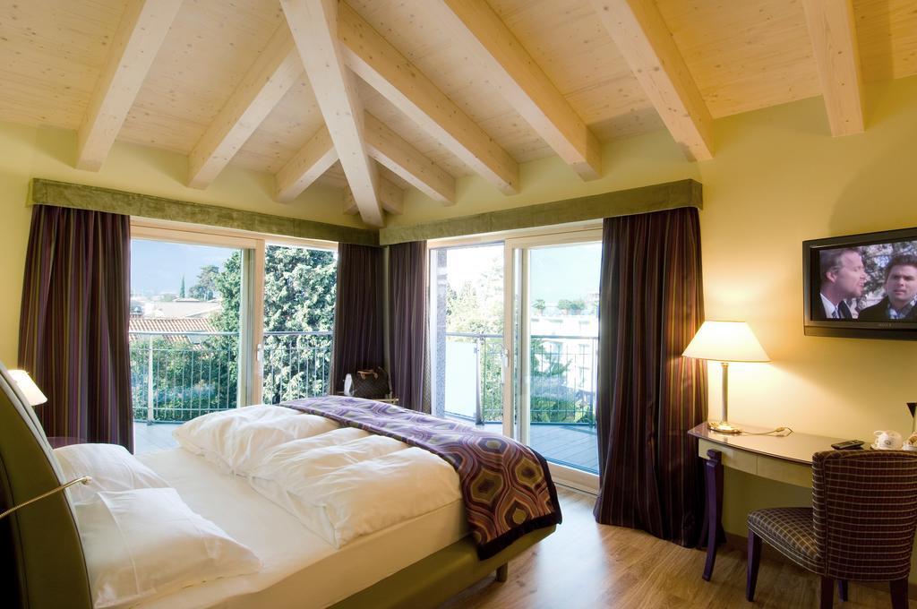 Chambre Double Supérieure avec Bain à Remous