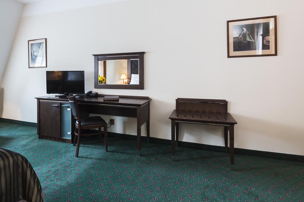 Deluxe Triple Room,264574681:JPEG