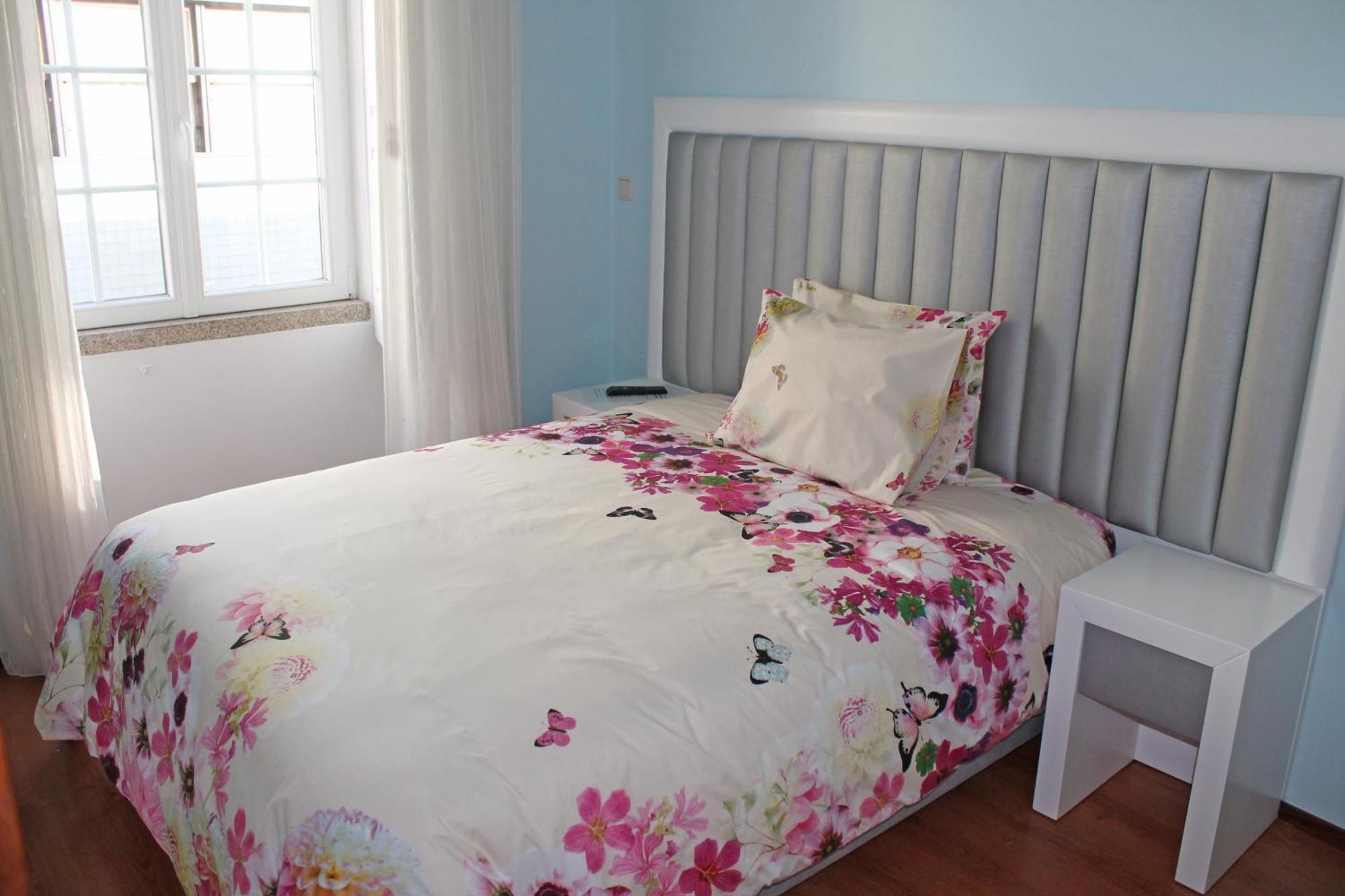 Double or Twin Room with Shared Bathroom