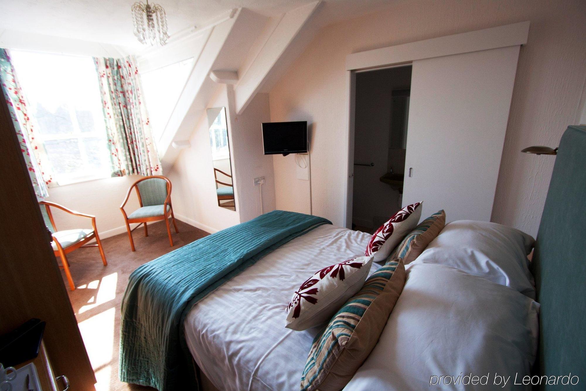 Queen Room with Two Queen Beds - Hearing Accessible,296447552:JPEG