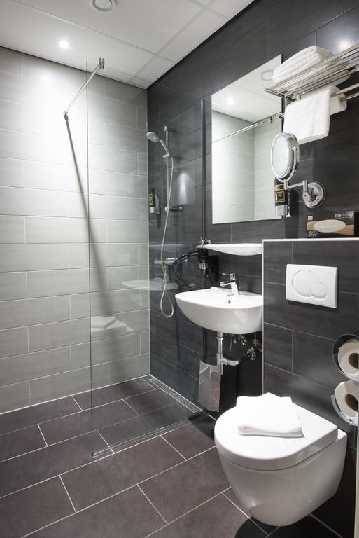 Chambre Lits Jumeaux Très Petite