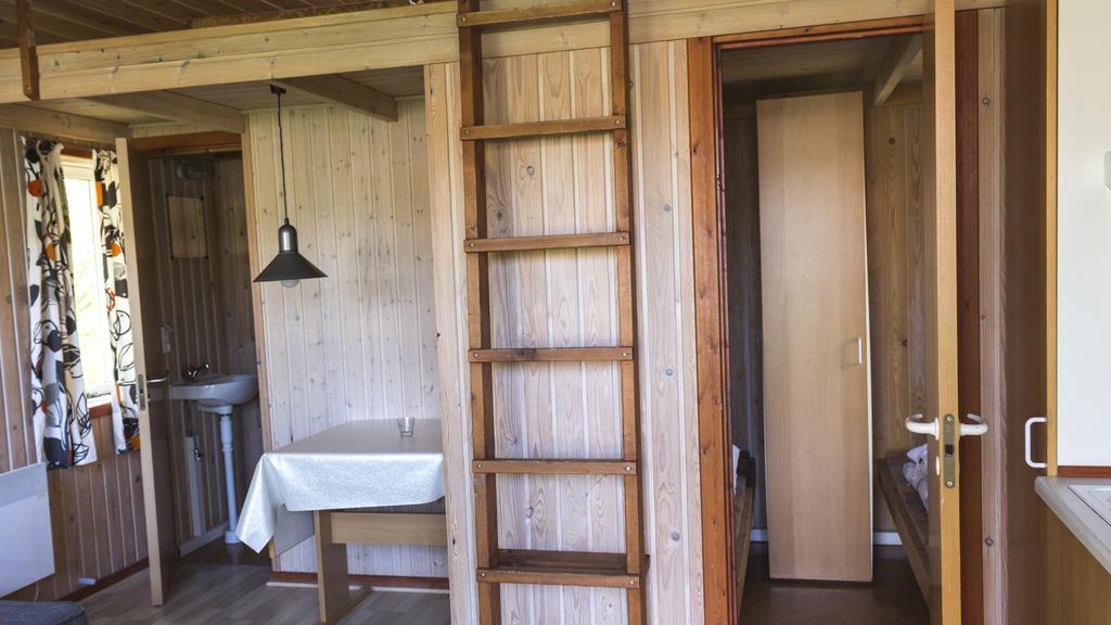 Family Bungalow Shared Shower