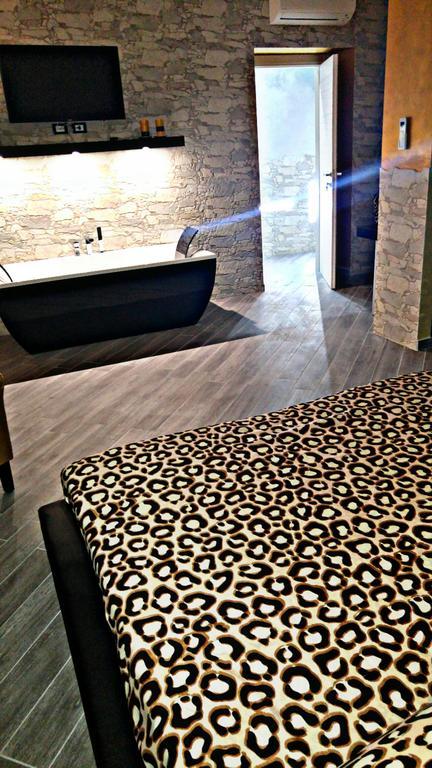 Luxury Suite