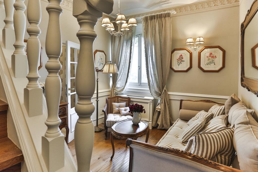 Double Room Split Level